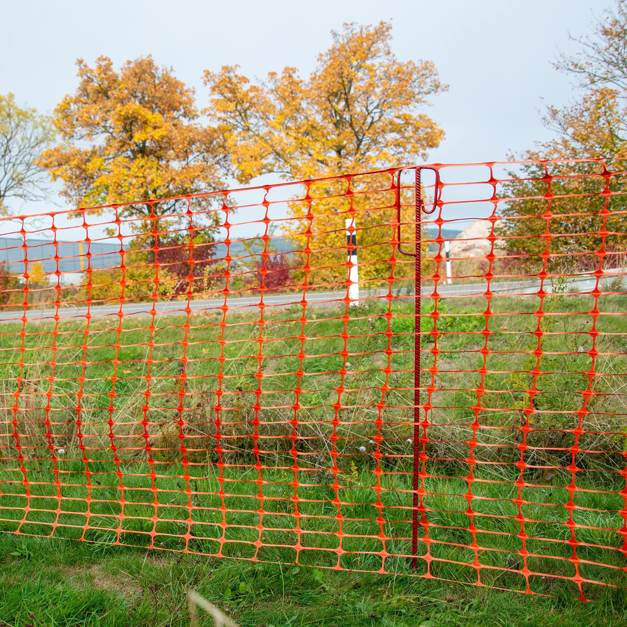 horizont Barrière de chantier, 50 m de long, 1 m de haut, clôture en plastique | Kit de clôture avec 10 supports de ligne de barrière pour chantier, orange, barrière de capture, filet flexible et mobile