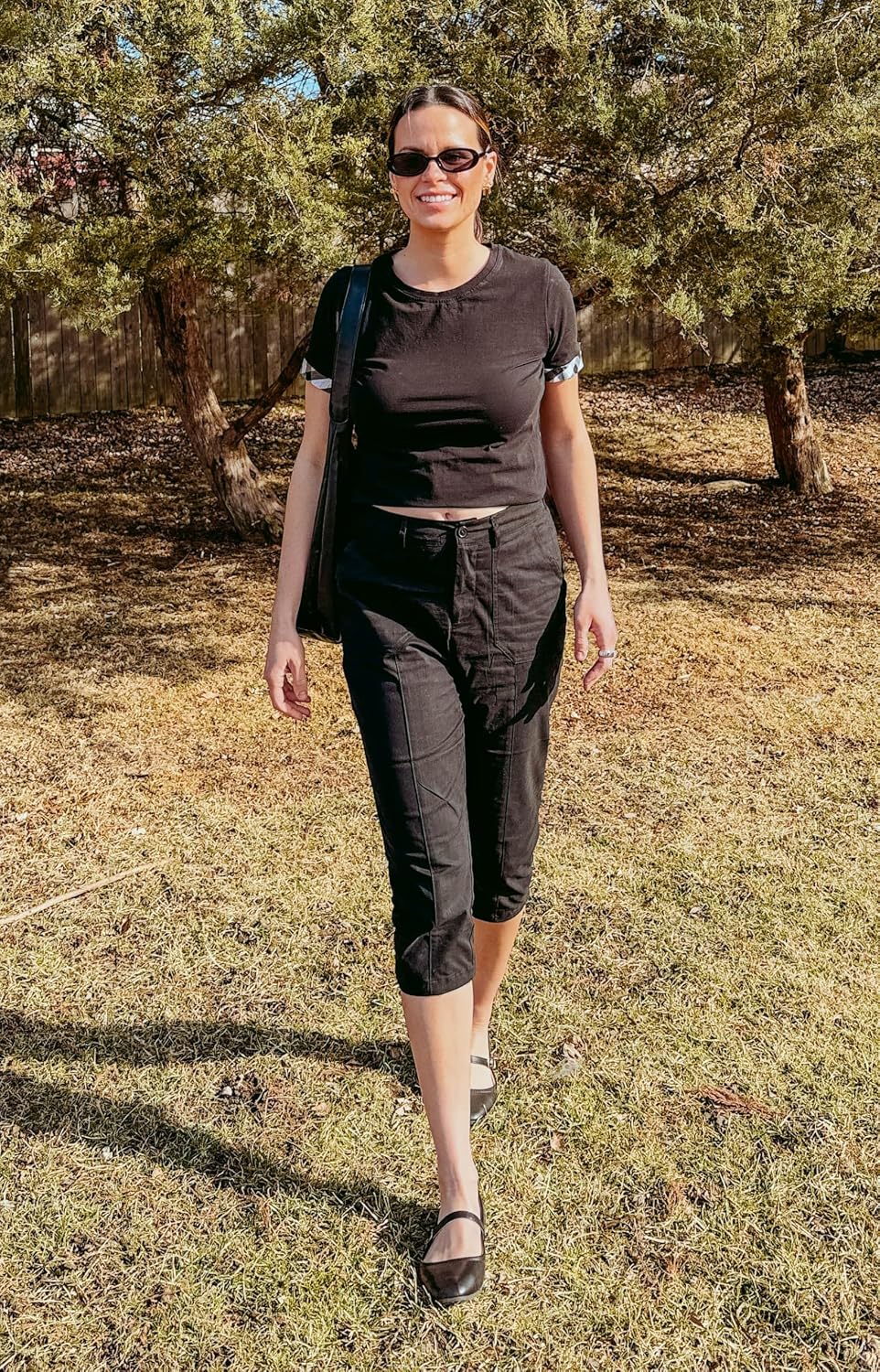 GRAPENT Capri Pants for Women High Waisted Relaxed Fit Elastic Waist Casual Capris Trousers Crop Chino Pants with Pocket