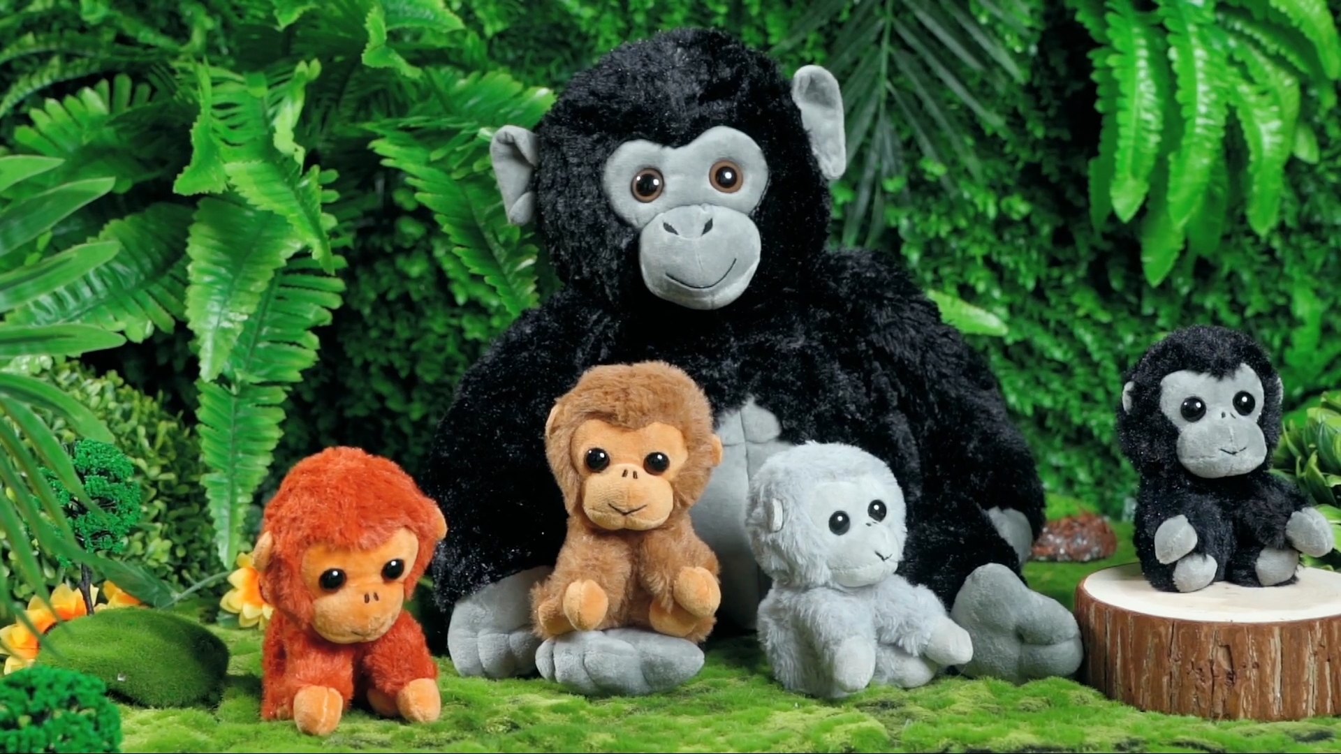 Lenwen Plush Gorilla Family Set - 5 Piece Mommy & Baby Stuffed Animals (14 Inch Large With 4 Small)