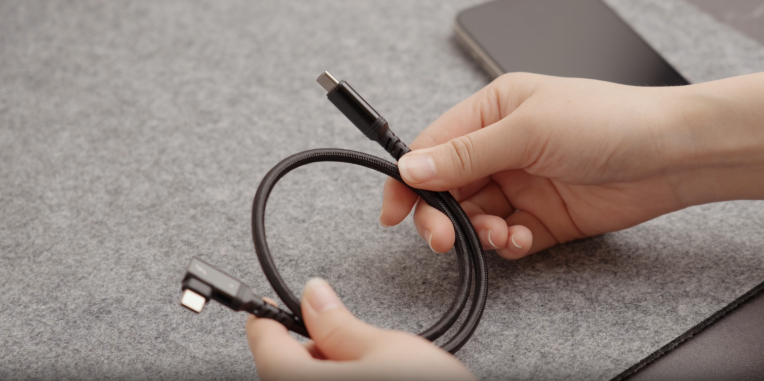 Amazon.co.jp: Thunderbolt 4 ケーブル L字型 0.3m 240W急速充電 8K 