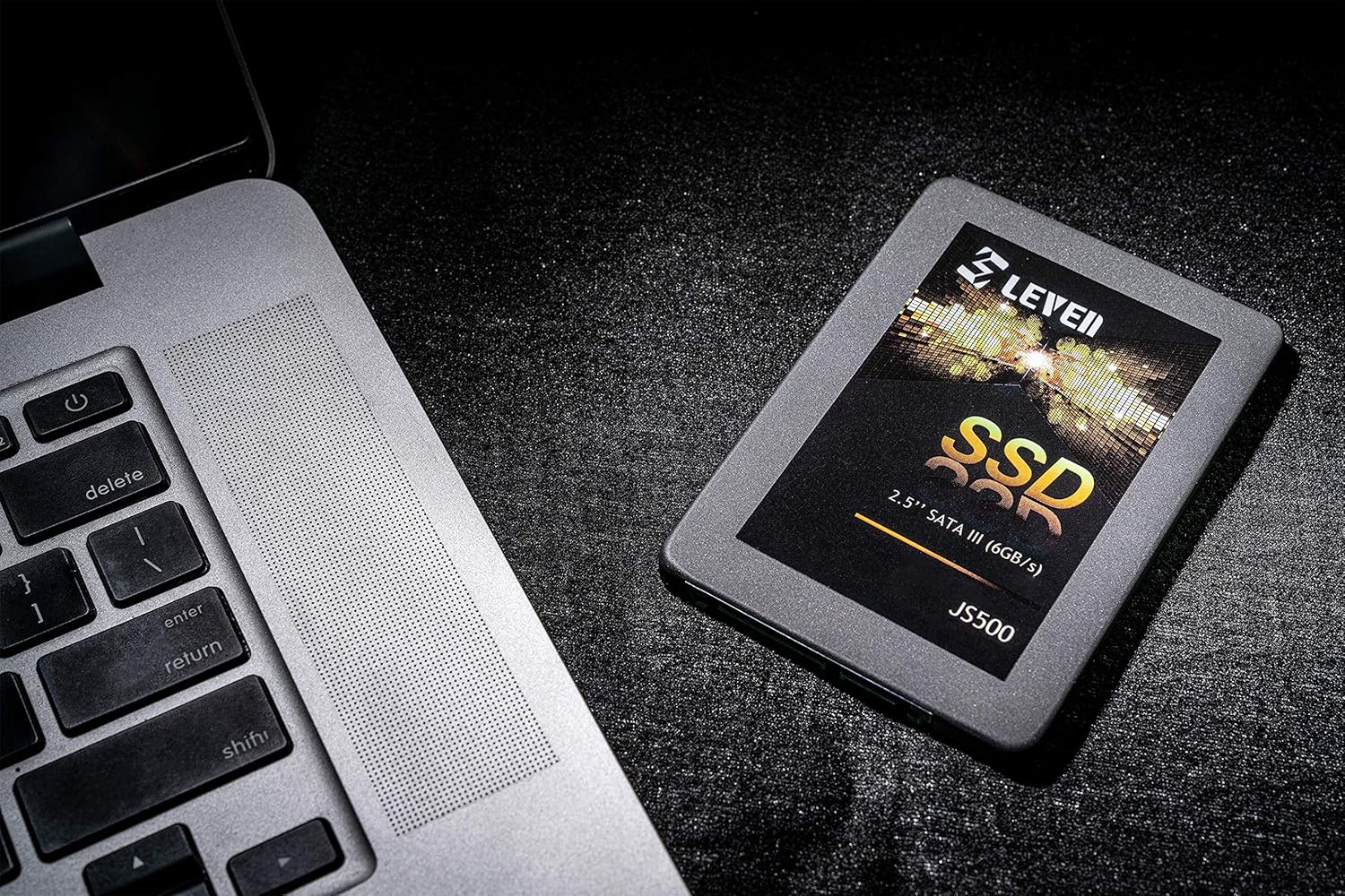 Bеѕt Cуbеr Mоndау 🔥 LEVEN SSD 64GB 60GB 3D NAND TLC SATA III Internal Solid State Drive - 6 Gb/s, 2.5 inch /7mm (0.28) - up to 550MB/s - Compatible with Laptop & PC Desktop - Retail 1 Pack - (JS500SSD60GB)