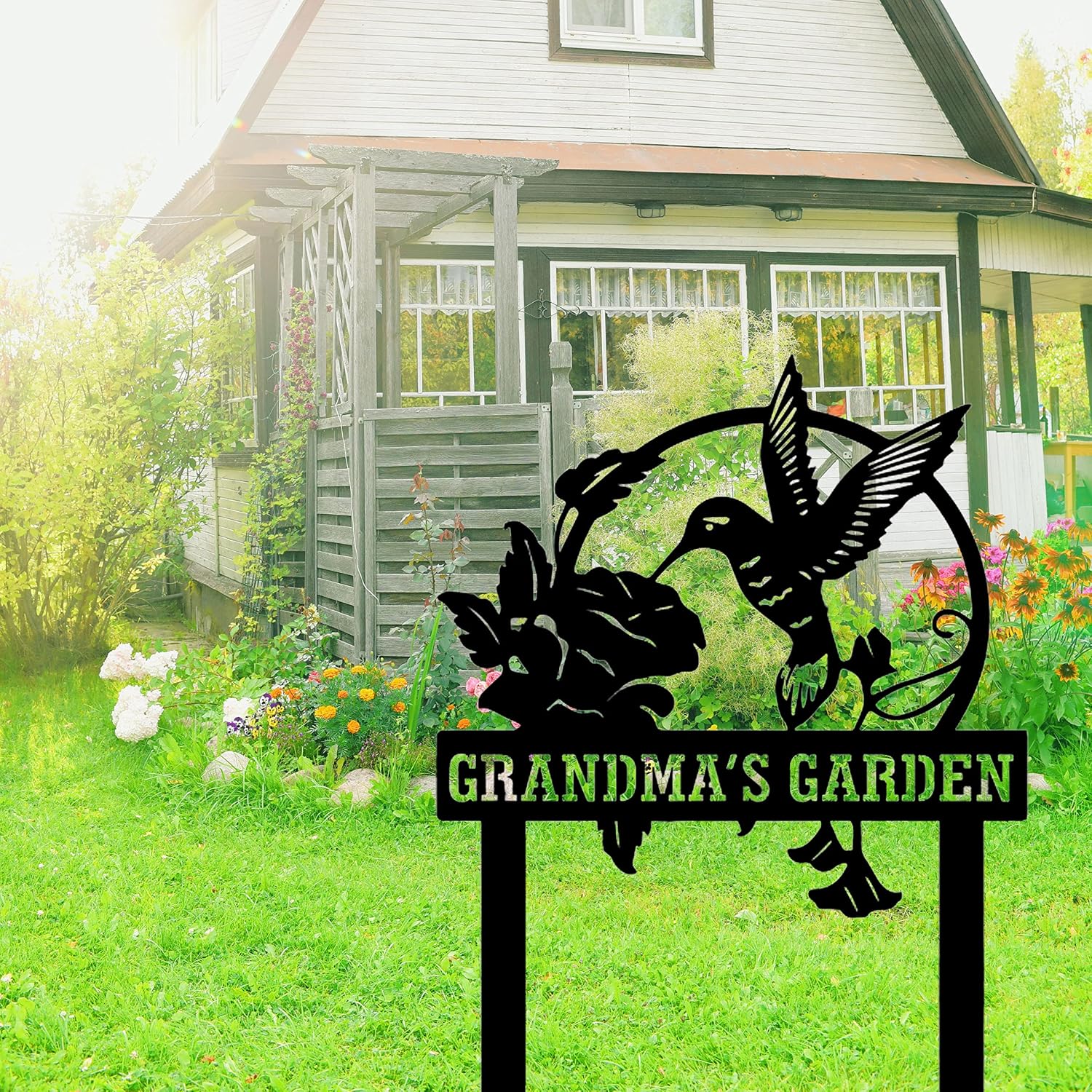 Personalized Spring Garden Signs Hummingbird with Floral Metal Wall Art Mom's Garden Decorations Outdoor Yard Decor, Custom Gardener Name Sign Gardening Gifts for Women 16 inch