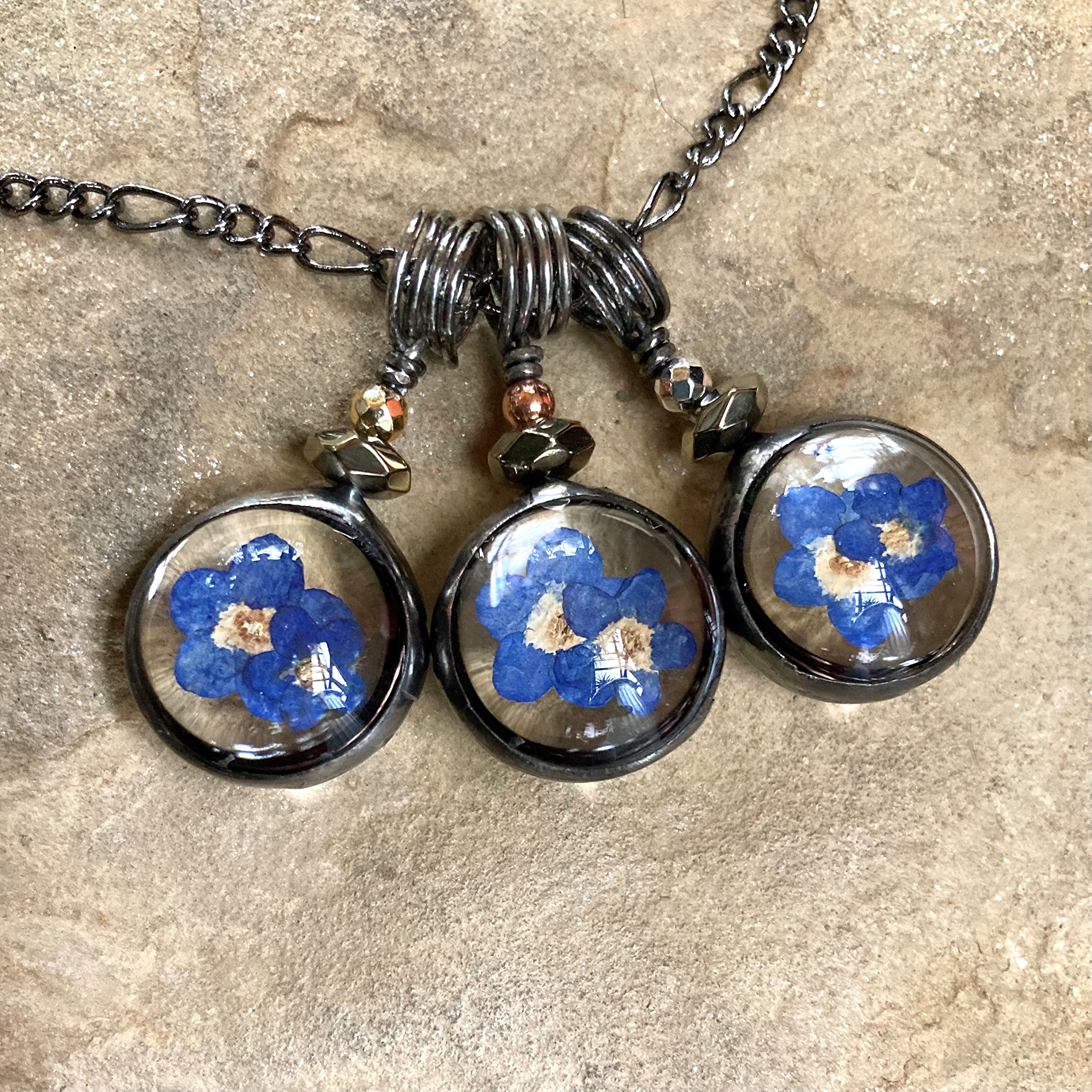 Dainty Forget Me Not Necklace for Women, Handmade Real Pressed Flower  Charm, Blue Wildflower Keepsake Jewelry Gift, Unique Tiny Floral Pendant,  Gift