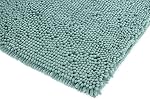 Amazon Basics Rugs de salle de bains, Rug de bain à l'absorbant extra doux, antidérapant, séchage rapide, lavable en machine, confort en peluche pour le plancher de la salle de bain, baignoire et douche, 21" x 34", Mousse de mer verte