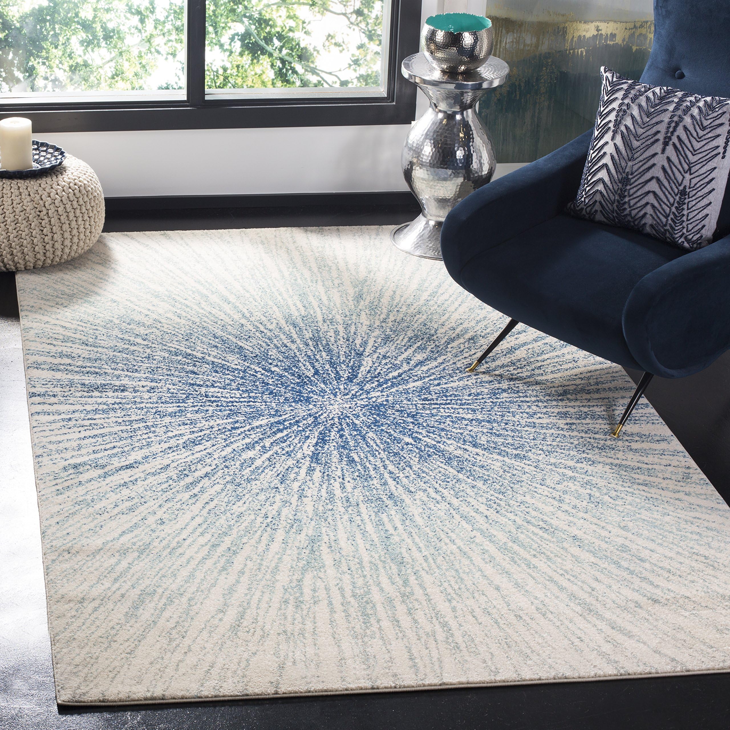 Safavieh Transitional Indoor Woven Rectangle Area Rug, Evoke Collection, EVK228, in Royal Blue / Ivory, 91 X 152 cm for Living Room, Bedroom or Any Indoor Space