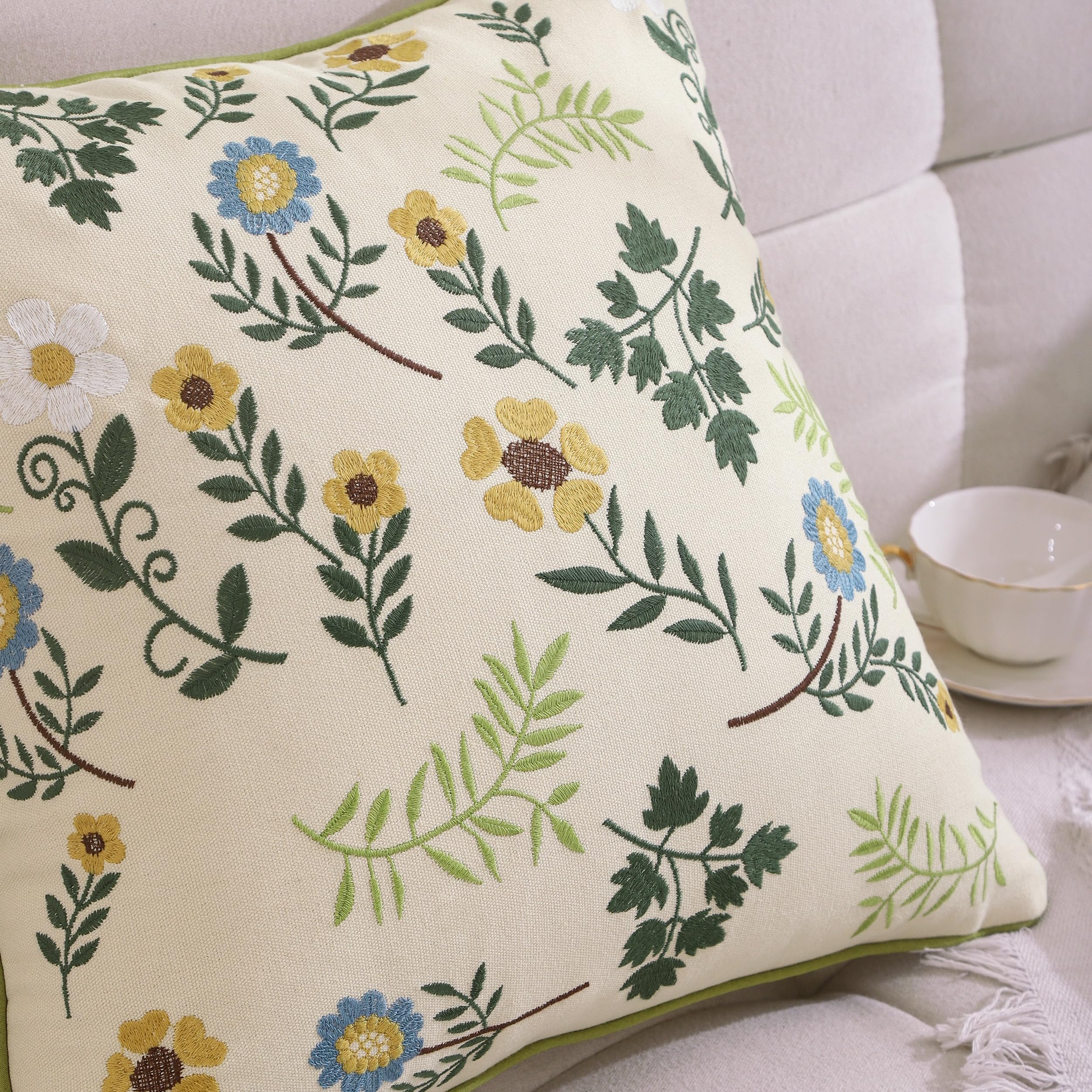 Amazon.co.jp: Tosleo 花柄刺繍クッションカバー 18x18インチ 2枚