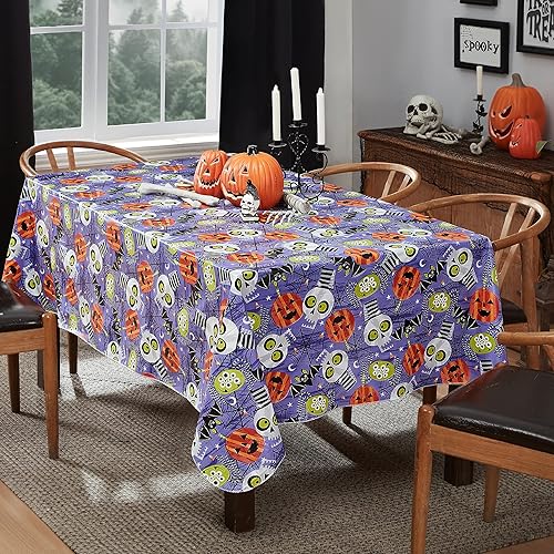 Miniatura 1 de Newbridge Ghoulish Gang Whimsical - Mantel de franela de vinilo para Halloween diseño de calabaza murciélagos calaveras y telaraña divertido mantel