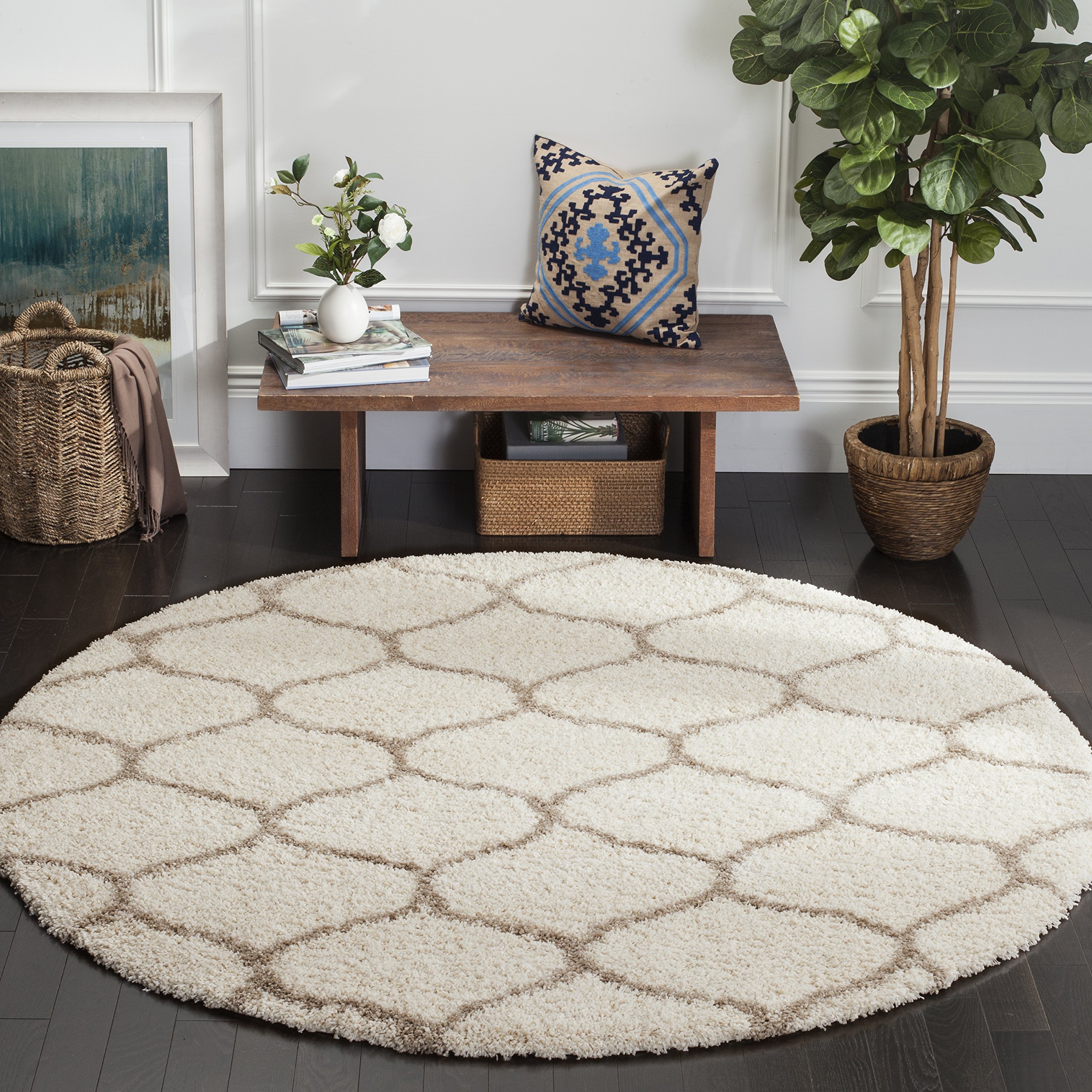 SAFAVIEH Hudson Shag Collection Area Rug - 5' Round, Ivory & Beige, Moroccan Ogee Trellis Design, Non-Shedding & Easy Care, 2-inch Thick Ideal for