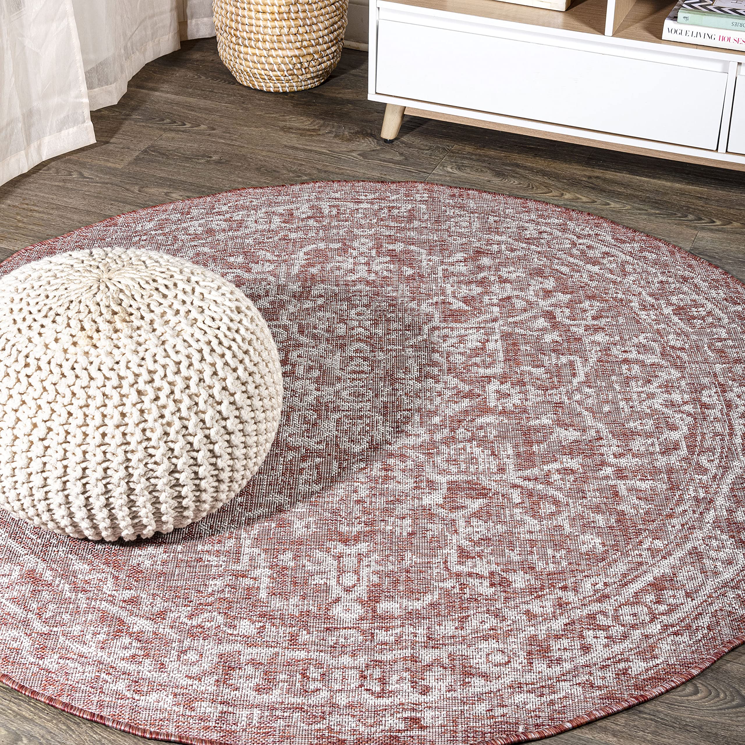 JONATHAN Y SMB104A-5R Malta Bohemian Medallion Textured Weave Indoor Outdoor Area Rug, Coastal, Traditional, Transitional Easy Cleaning,Bedroom,Kitchen,Backyard,Patio,Non Shedding, Red/Taupe, 5' Round