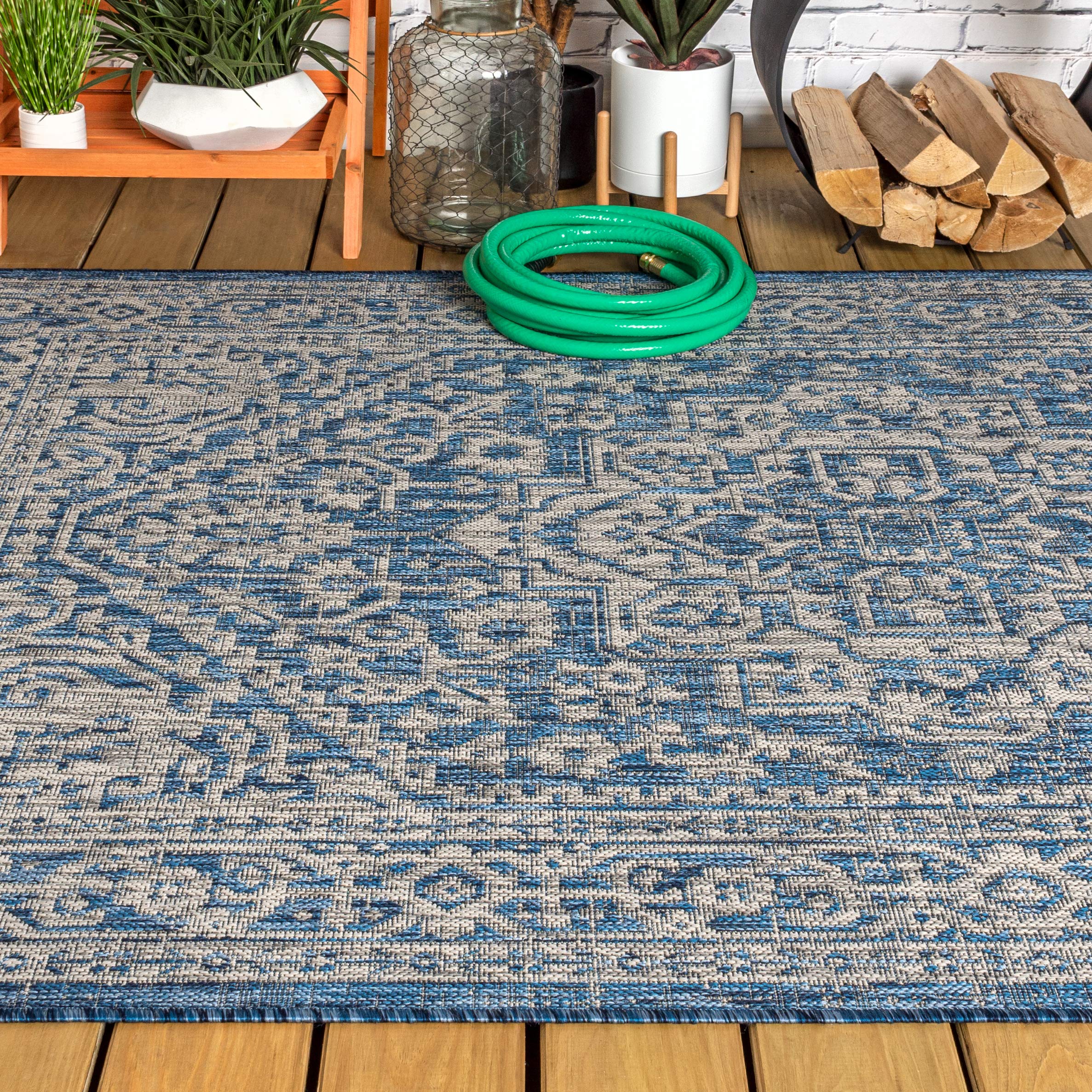 JONATHAN Y SMB101B-8 Sinjuri Alfombra Interior Exterior Textura Tejido Medallón Fácil de Limpiar, Habitación, Cocina, 240 cm x 300 cm, Azul Marino/Gris