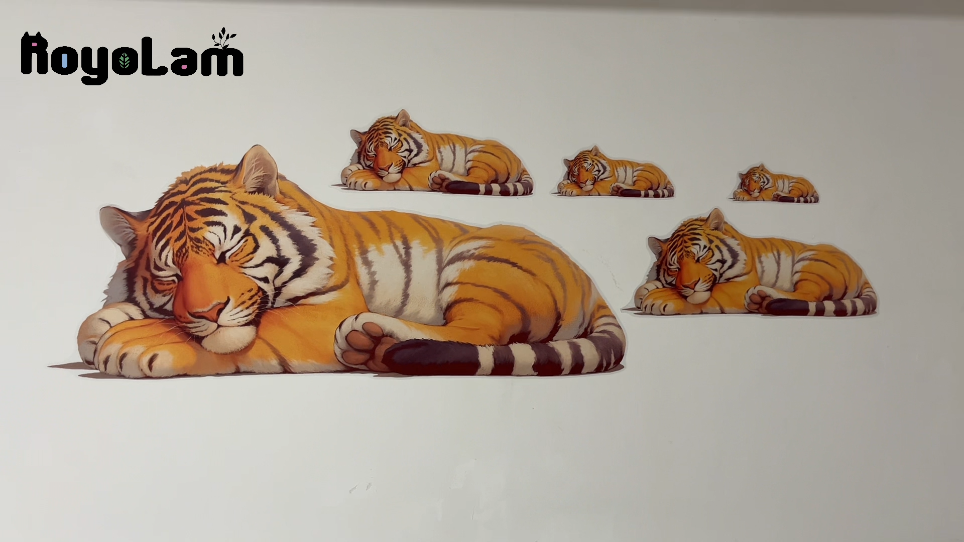 Vinilo decorativo Tigre durmiendo para pared de 60x30 cm miniatura 7
