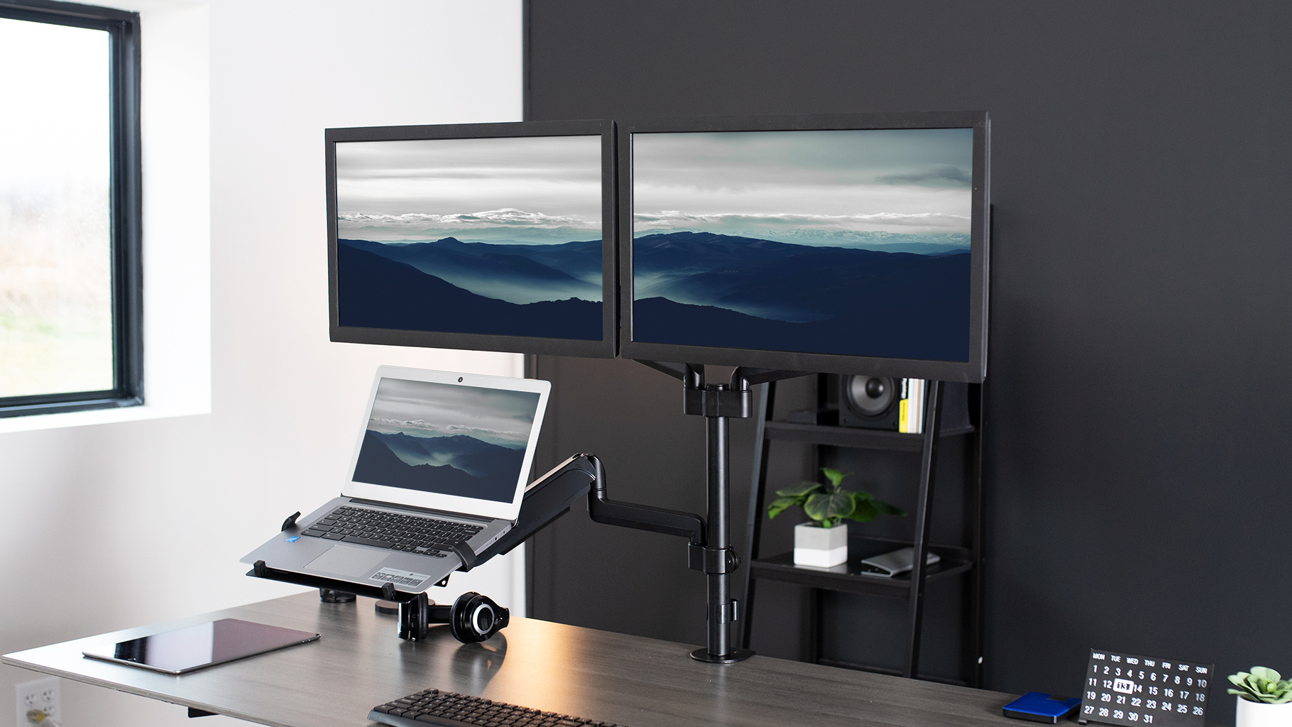 VIVO Laptop und Dual 17 bis 32 Zoll Monitor Pneumatische Armhalterung, passend für 2 flache oder gebogene Computerbildschirme und 10 bis 15.6 Zoll Notebooks, Laptopablage, schwarz, STAND-V003KL