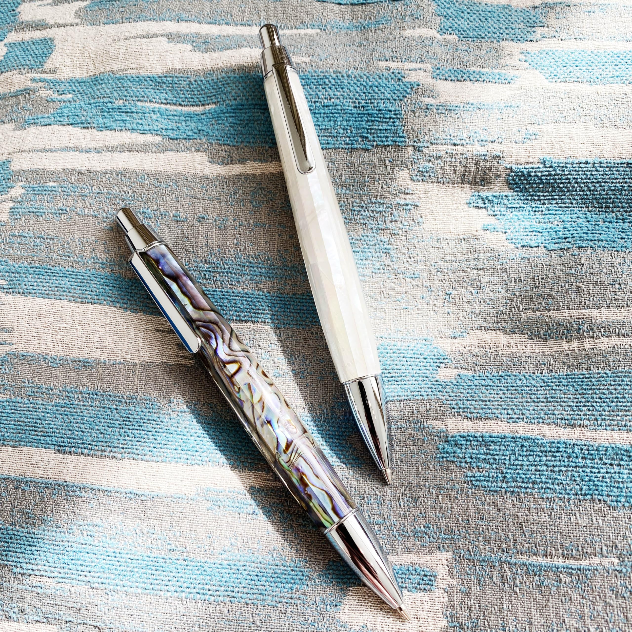 LACHIEVA LUX Portaminas de concha de abulón de 0,7 mm, lápiz de metal de lujo para dibujar y dibujar, incluye 12 recambios de minas