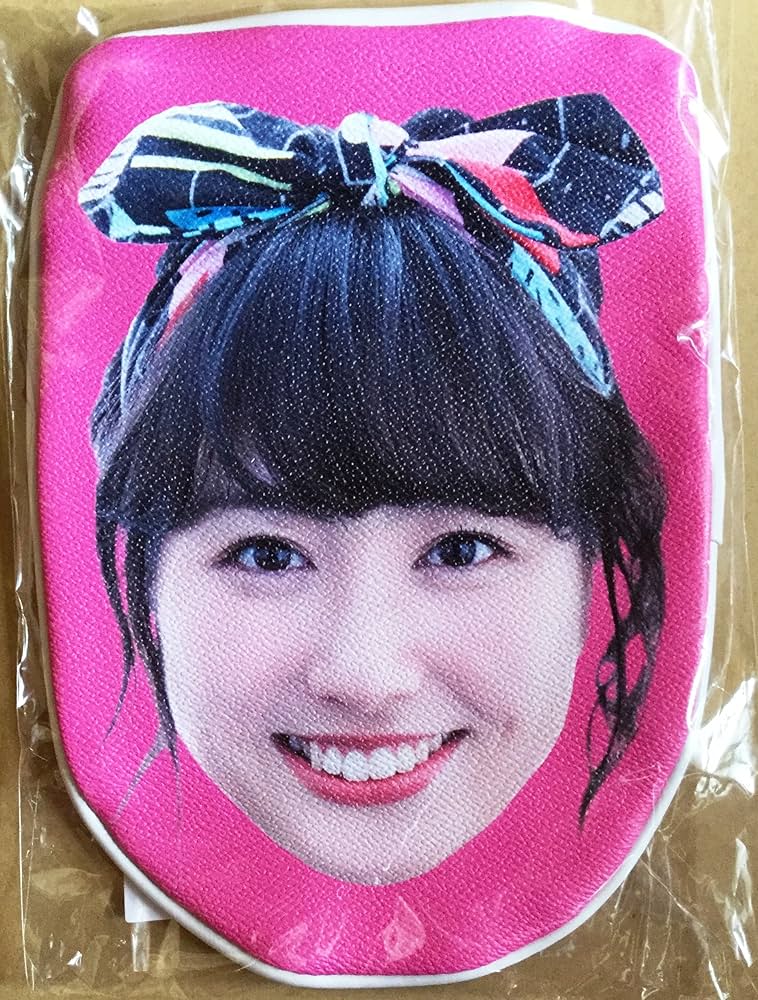 ももクロ　ポーチ類 Amazon.co.jp: ももいろクローバーZ 公式グッズ みんな笑顔だー