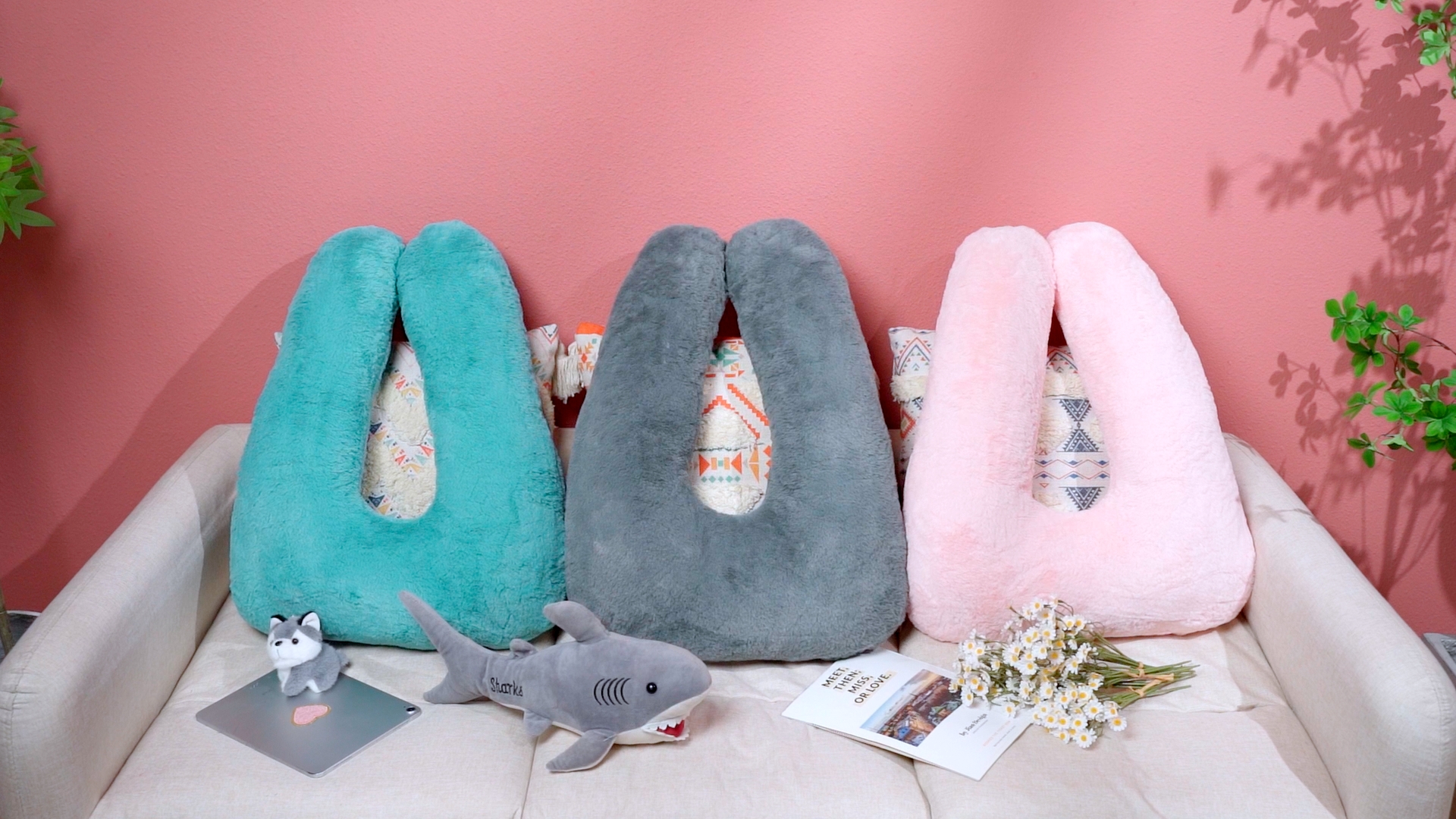 シネサドル　UC's CAM PILLOW Small Amazon.co.jp: UC's CAM PILLOW Small カメラ保護・サポートクッション
