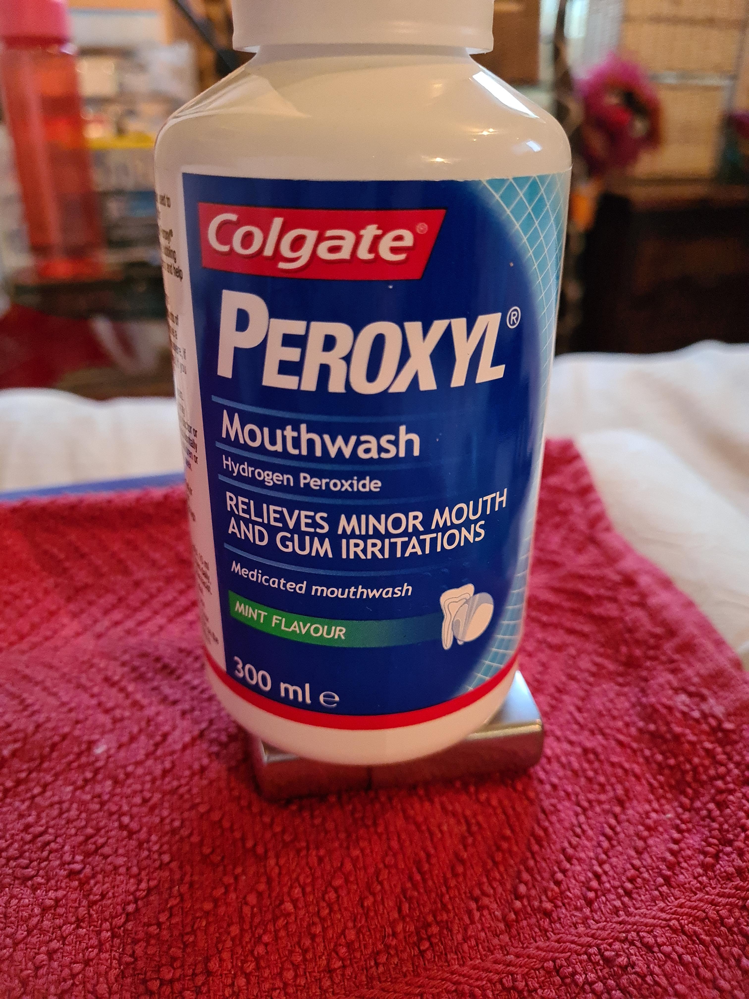 Colgate Peroxyl Medicated Alcohol Free Mouthwash 300 ml, Oral