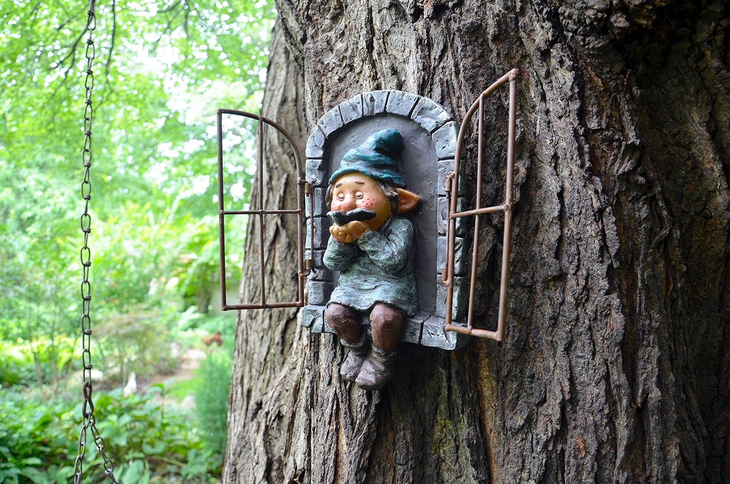 Red Carpet Studios 49062 Gnome Tree Face Hand-Painted Sculpted Outdoor Décor Garden Gifts, 10.83" x 6.69", Birdy Gnome in a Window