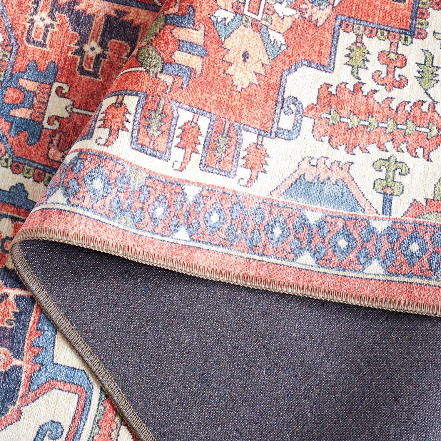 SAFAVIEH Washable Rug Serapi Collection - 6'7" Round, Rust & Navy, Slip Resistant & Easy to Clean, Ideal for Living Room, Bedroom, Dining Space (SEP812P)
