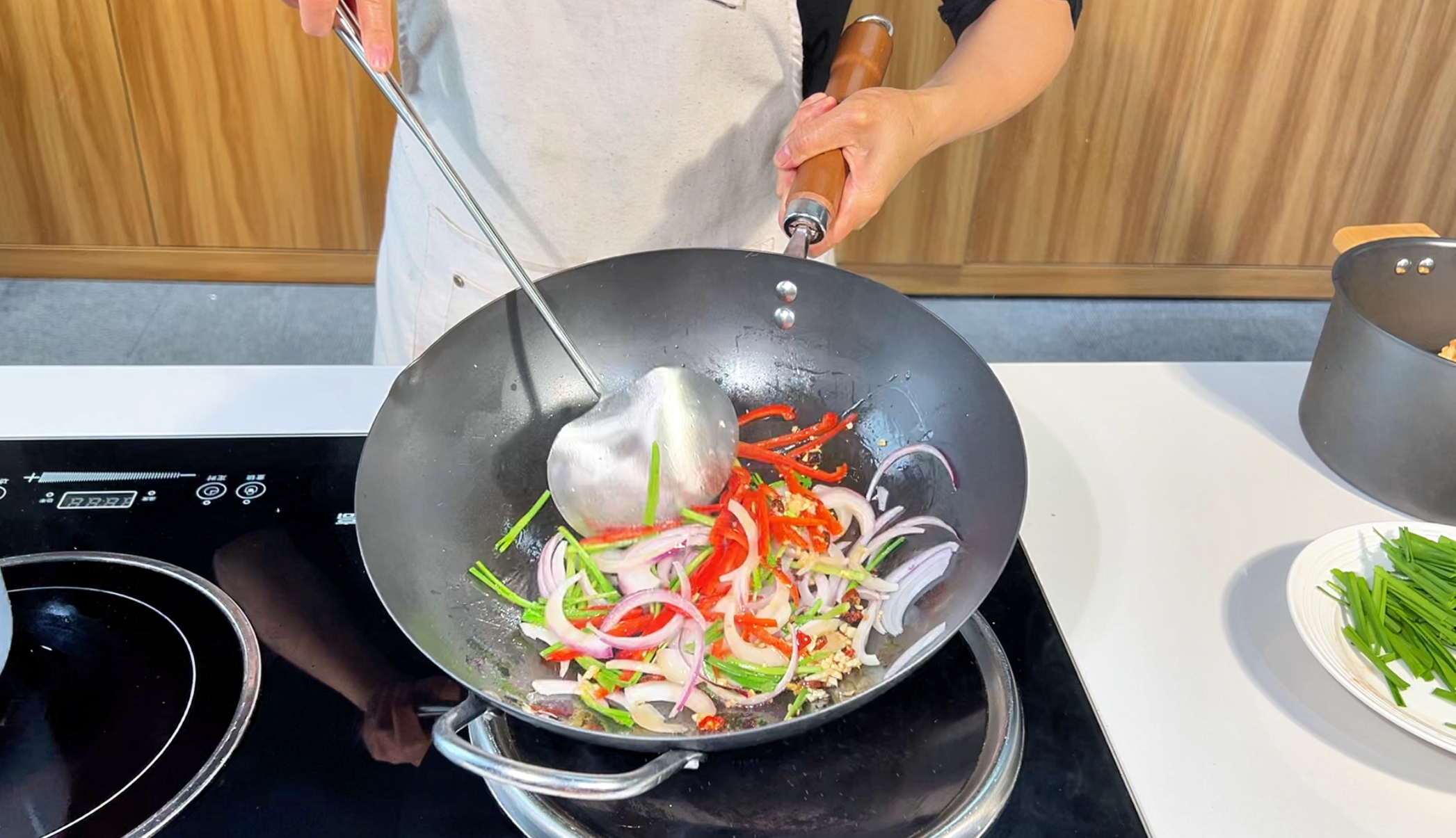 Amazon | WANGYUANJI 中華鍋 無塗装、フライパン32cm 錆びない窒化鉄鍋