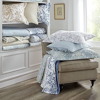 Something Blue ローラアシュレイ ファブリックピオニー16m Something Blue ローラアシュレイ ファブリックピオニー16m