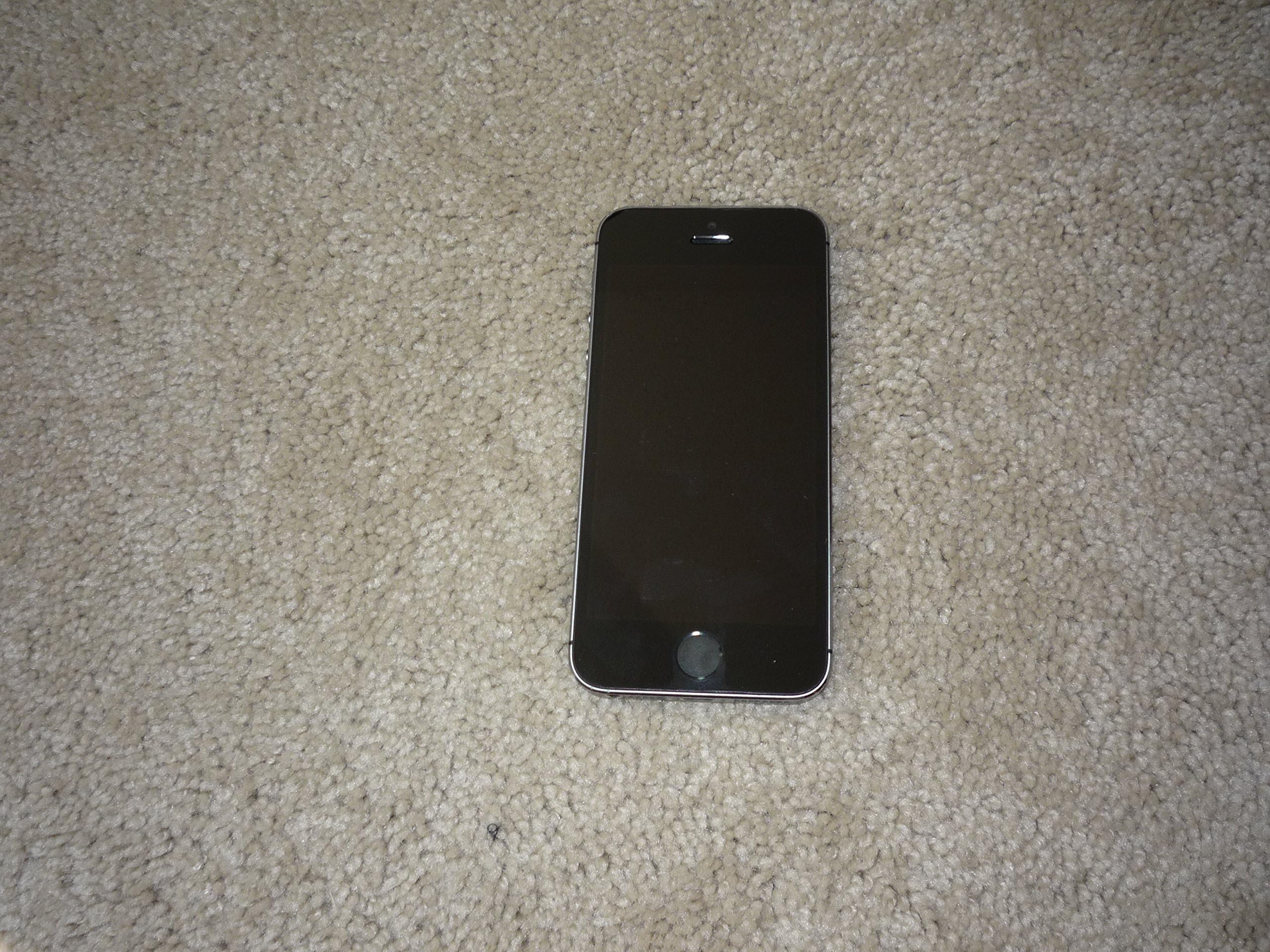 Apple iPhone 5s 16GB - Space Grey - Unlocked