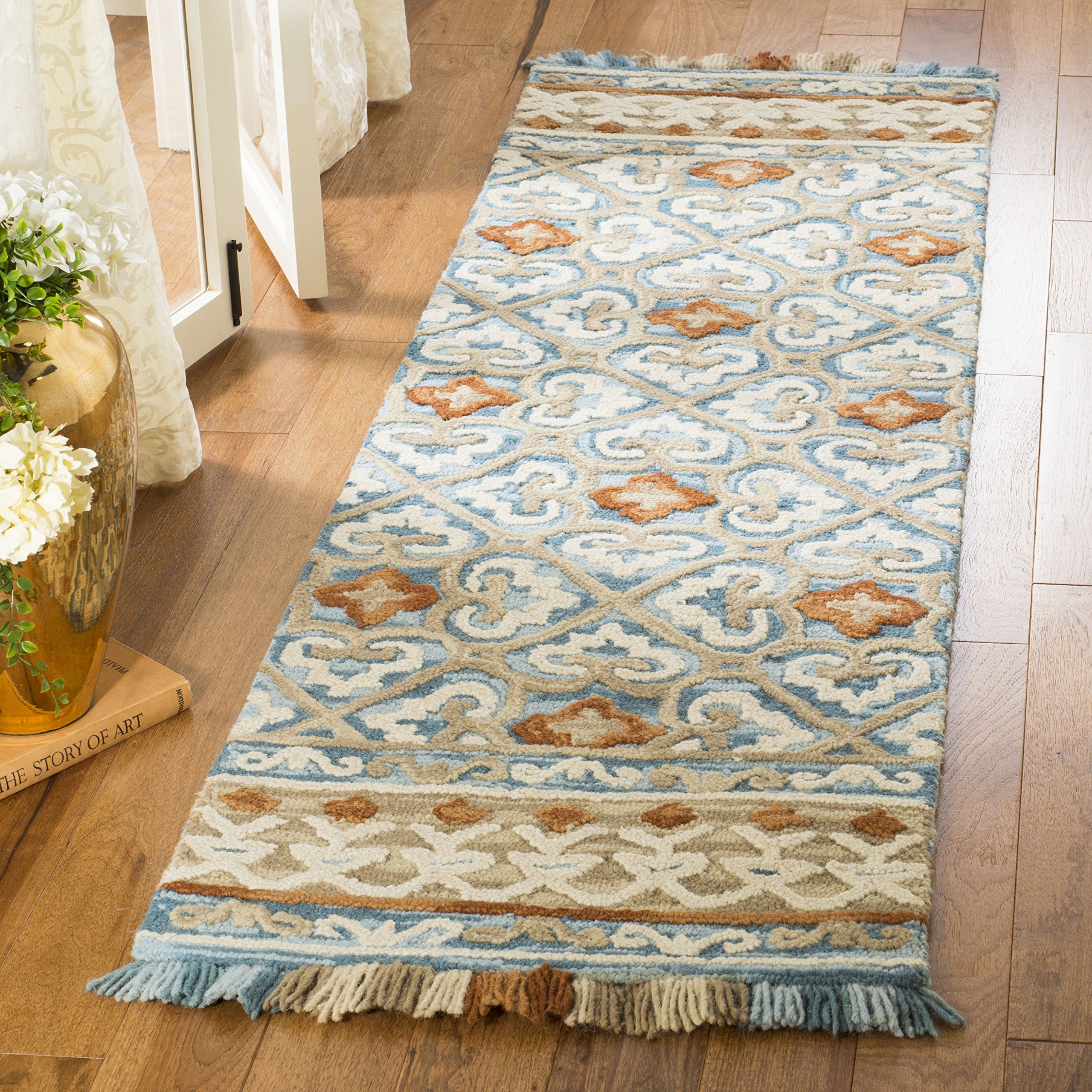 Photo 1 of **USED**   SAFAVIEH Blossom Collection 2'3" x 8' Ivory/Blue BLM420B Handmade Fringe Premium Wool Runner Rug 2'3" x 8' Runner Ivory / Blue
