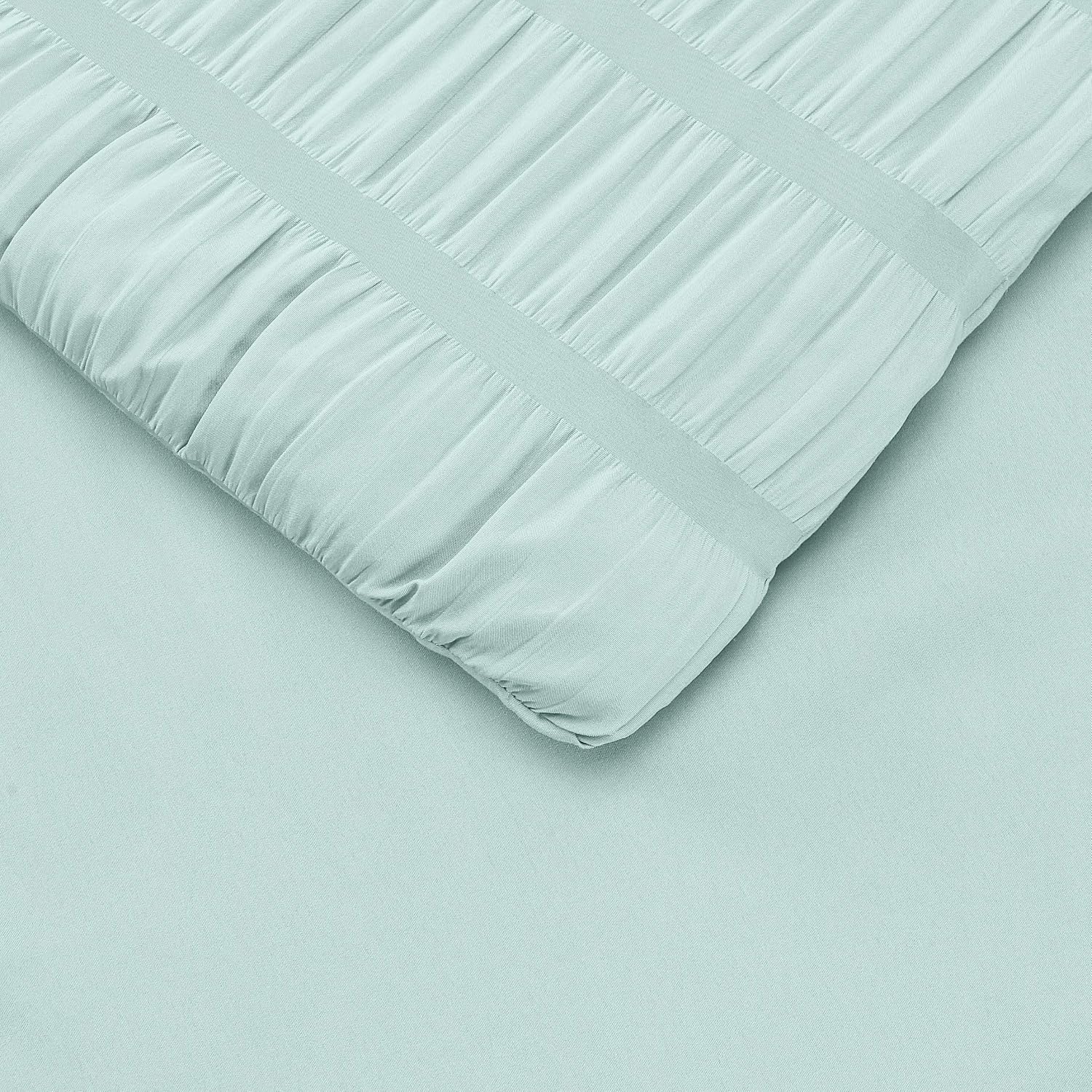 Amazon Basics Seersucker Comforter Set - Premium, Soft, Easy-Wash Microfiber - Full/Queen, Sea Foam Green