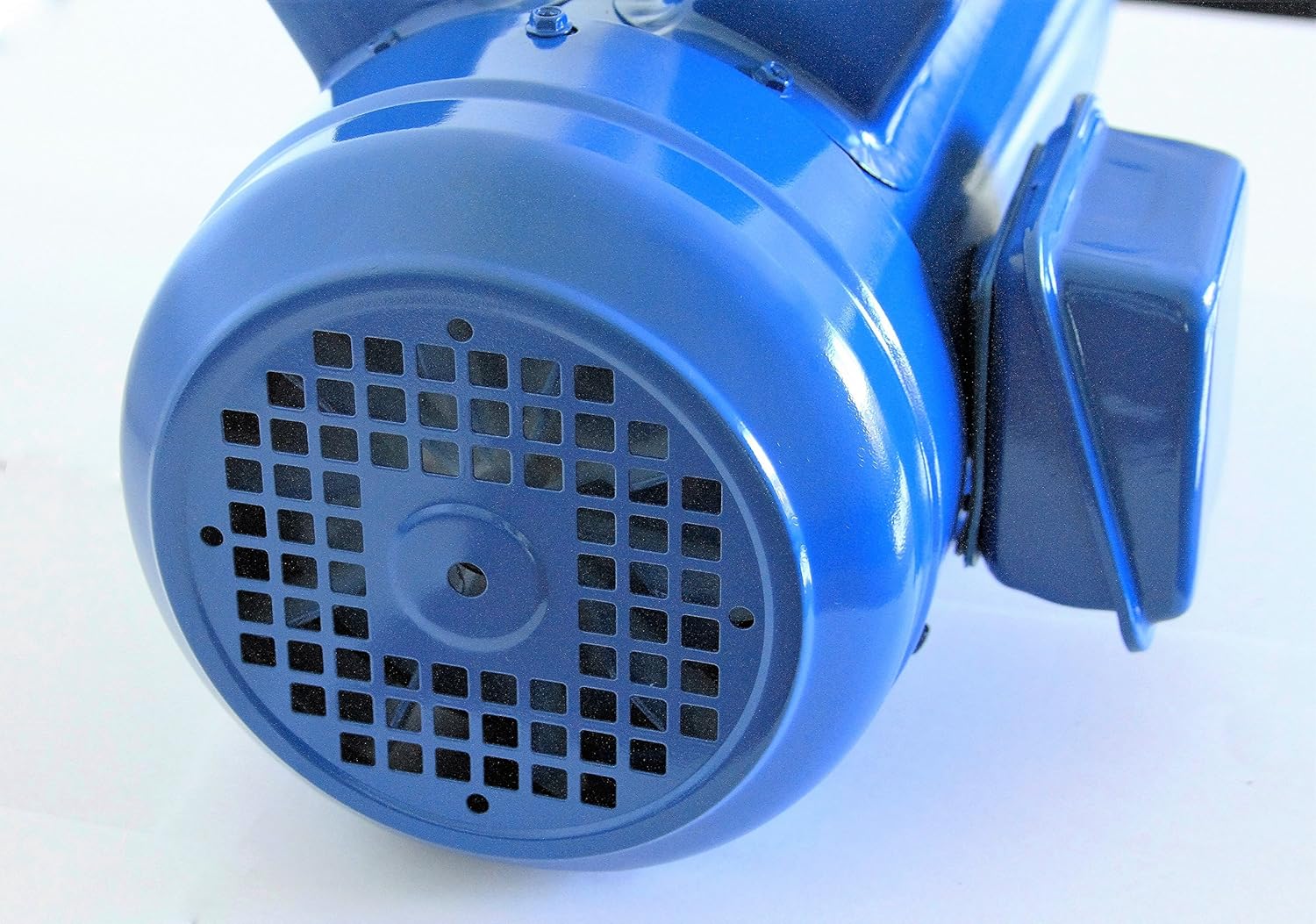 AC Motor, 2HP, 3450 RPM, 3PH/60HZ, 208-230/460VAC, 56C/TEFC, with Foot, SF 1.15, Insul F, Inverter Duty