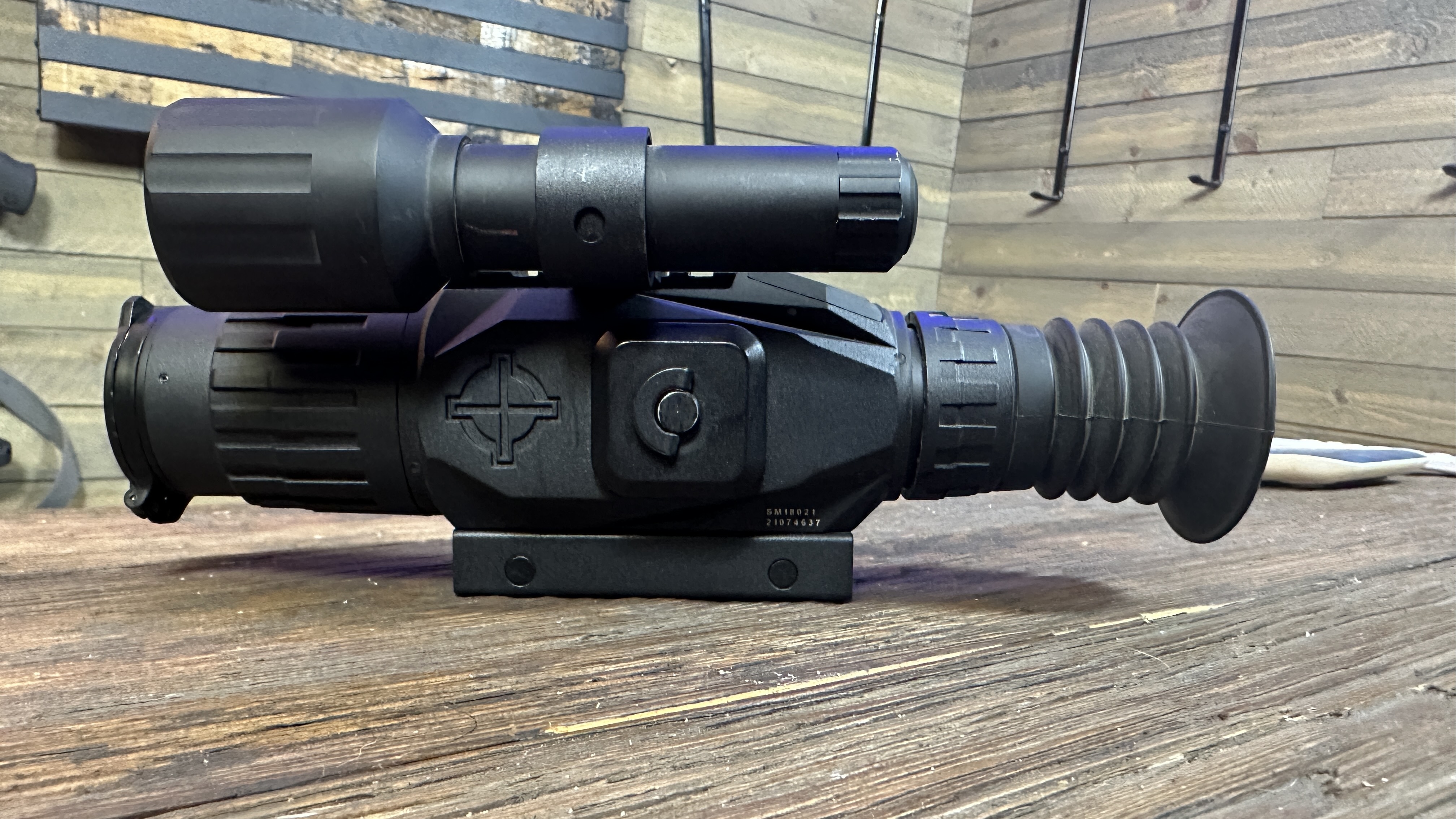 Wraith Night Vision Watch Sightmark Wraith HD | Actual footage of it in use on Amazon Live