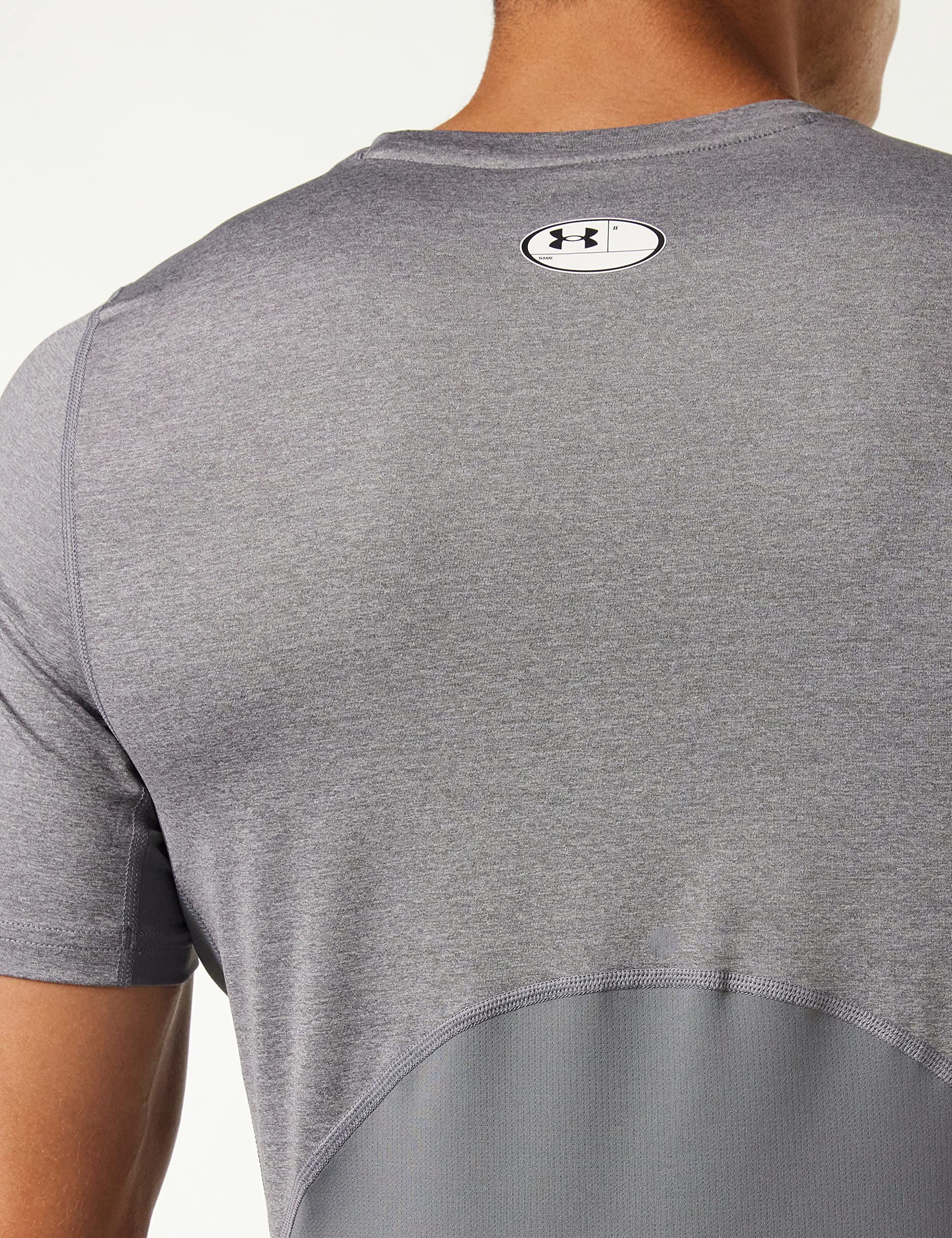 Under Armour M?ska bluza z kapturem Ua Hg Armour dopasowana, sportowa bluza z kapturem Ss o lu?nym kroju, wygodna i ciep?a bluza z kapturem dla m??czyzn