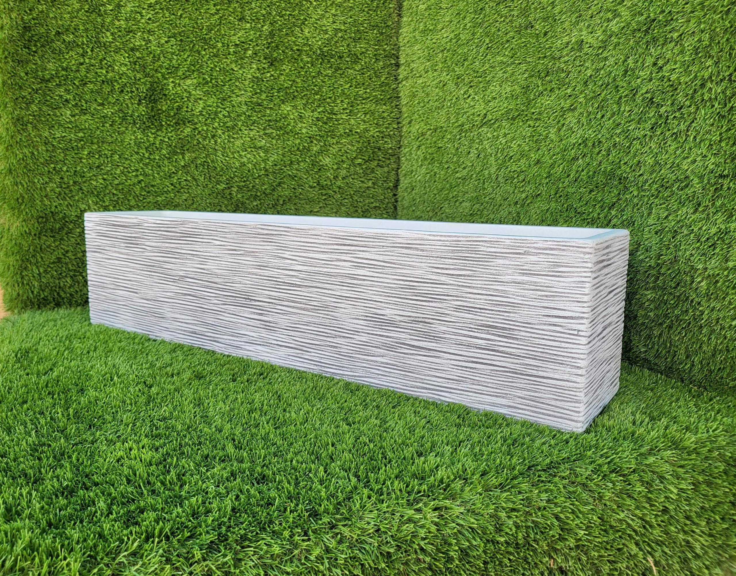 AnaParra Jardinera Rectangular Moderna en hormigón aligerado para Exterior Rectangular Pacífico 80X17X19cm. Arlequin Gris