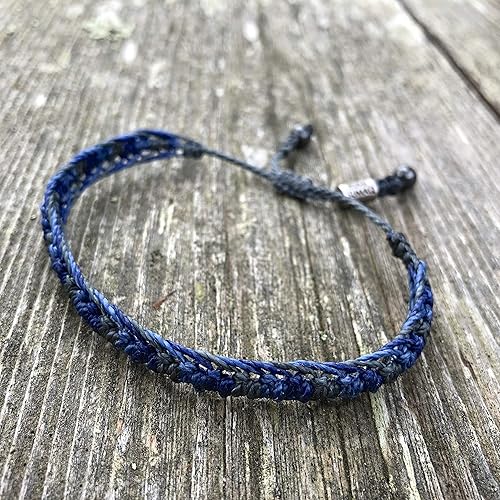 Vista 7 de Rumi Sumaq Pulseras con lazo de bandera del orgullo y el país, macramé tejida anudada a mano, cola de pez y trenzada, pulseras unisex ajustables