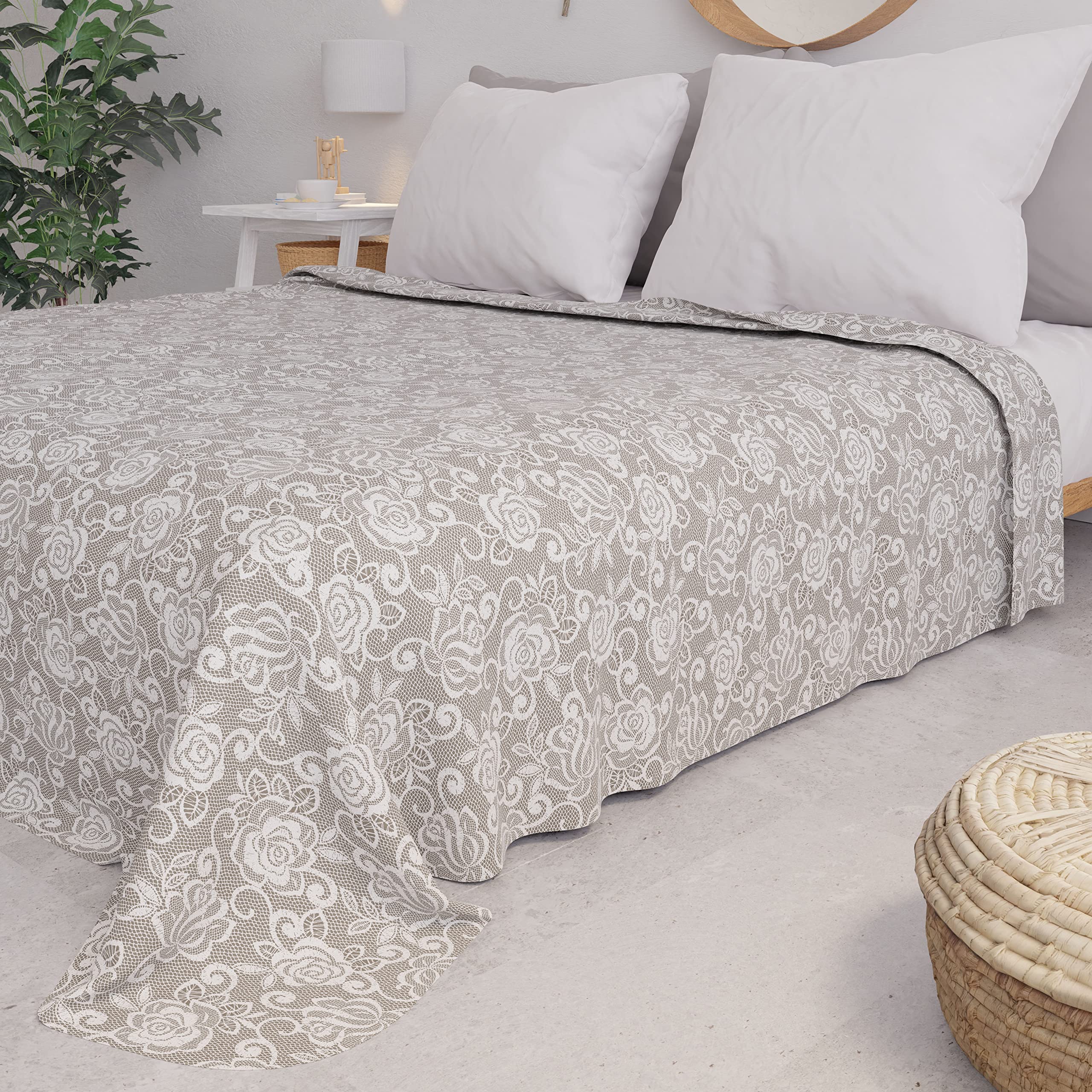 PETTI Artigiani Italiani - Microfibre Sofa Cover 220 x 270 cm, Taupe Lace Pattern, Multipurpose for Sofas Bedspreads and Table Covers - Image 4