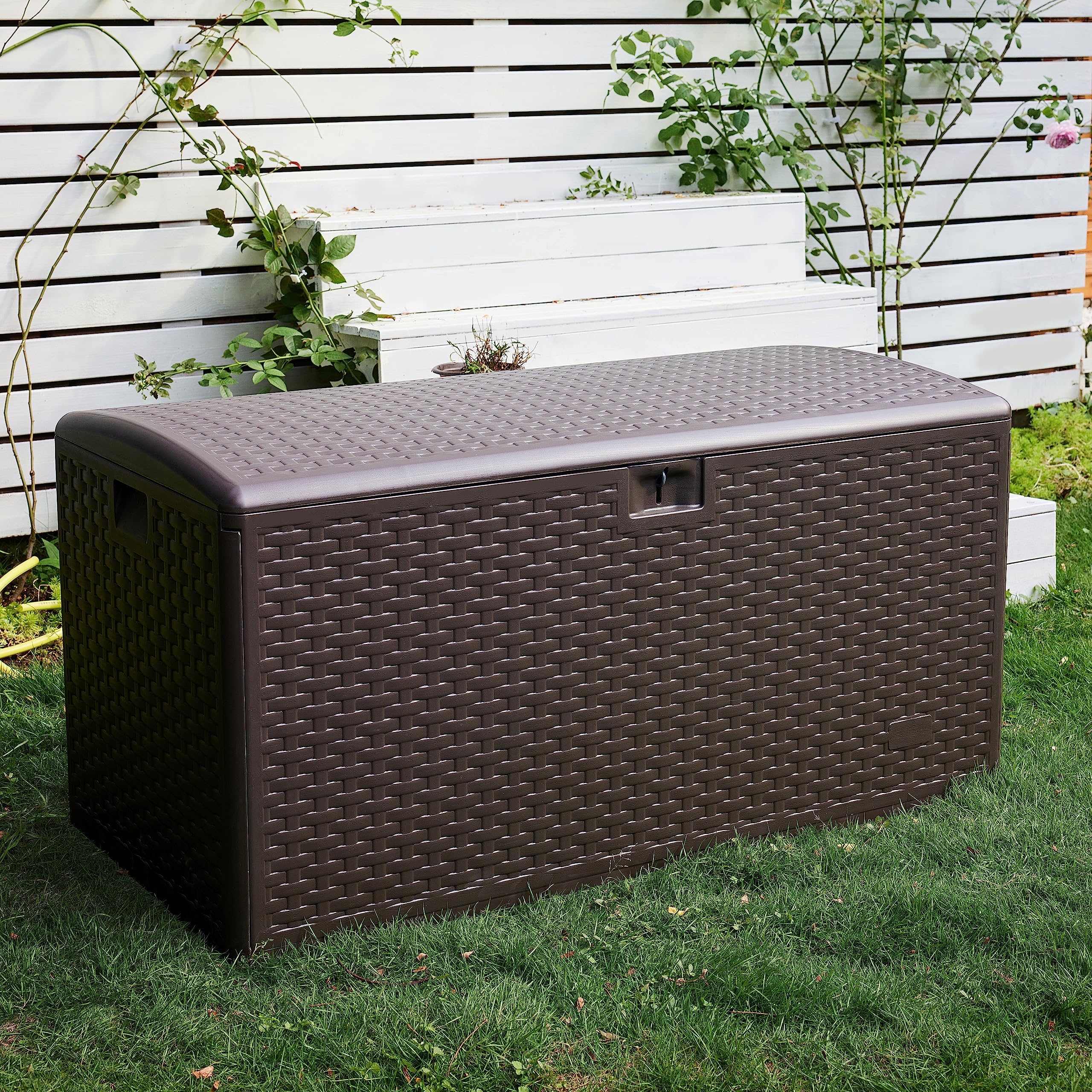 Amazon Basics Box zur Aufbewahrung und Organisation für den Außenbereich, Terrasse, 375 l, braun