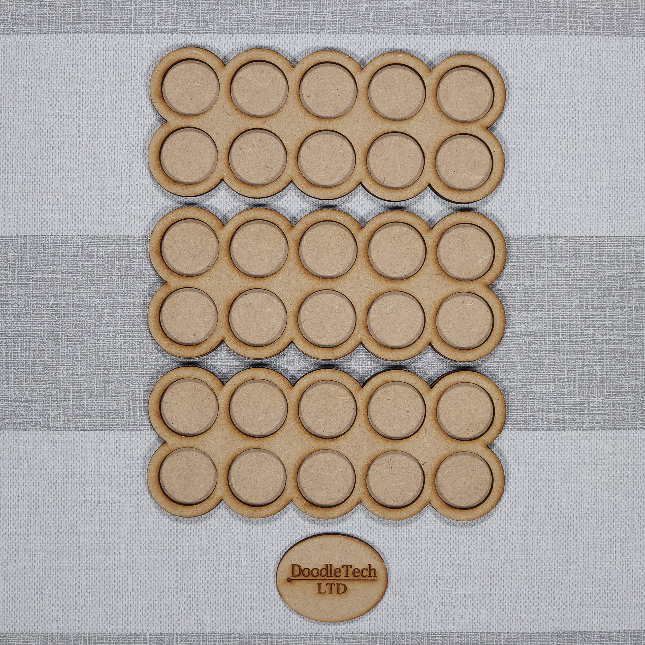 DoodleTech Set of 3 25mm Round 5x2 - Rounded Edged Movement Trays -LOTR 40k Skirmish Sigmar Warhammer MDF