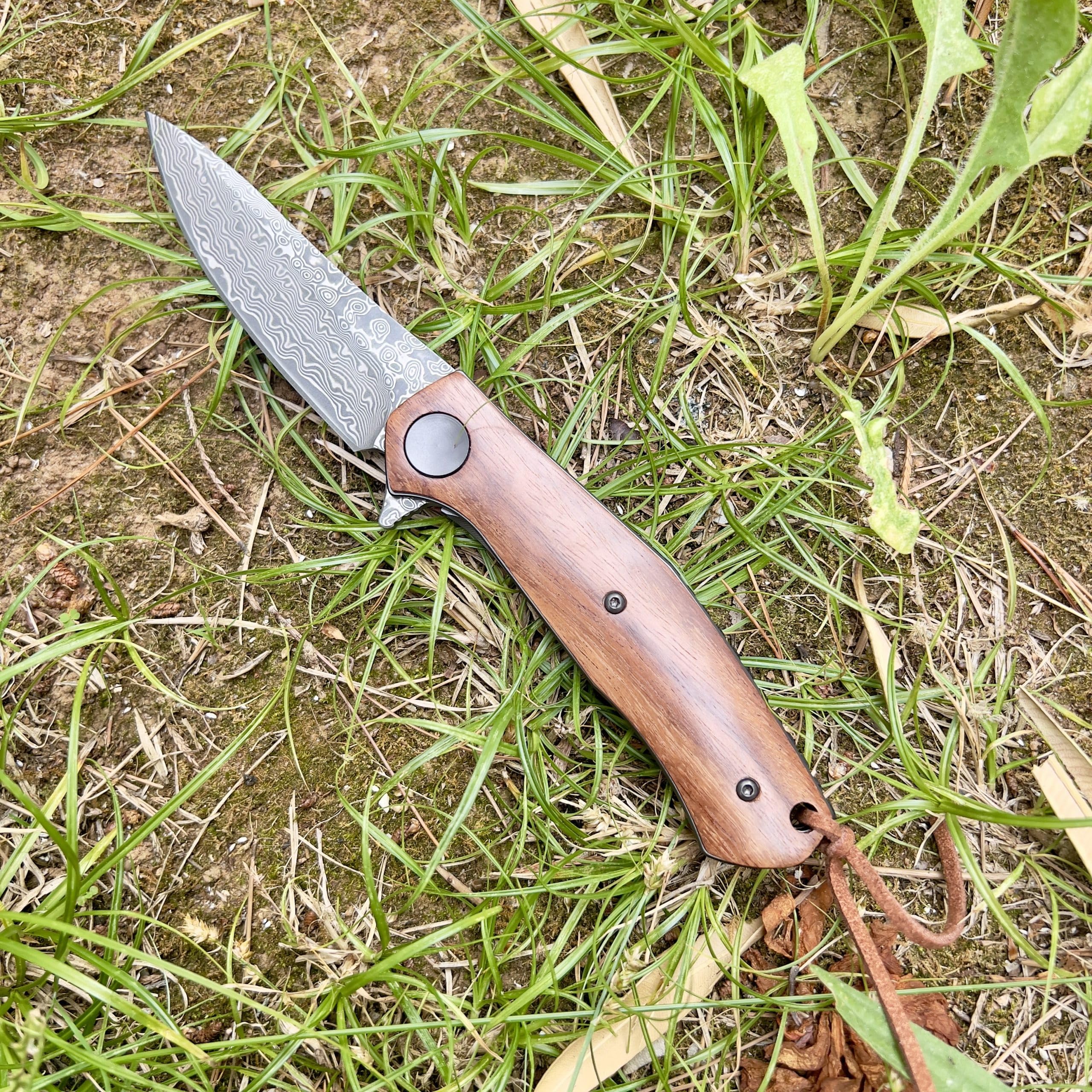 Coltello Pieghevole Tascabile Damasco Lusso Acciaio 67 Strati VG10 Damasco Lama Affilata Manico Legno Collezione Regalo Festa Padre Uomo EDC Pesca Caccia Clip Linerlock Artigianato Suminagash