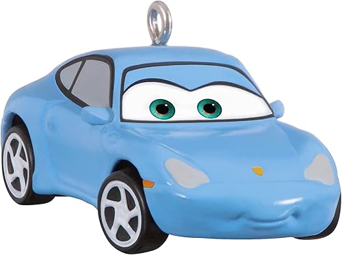 Miniatura 8 de Hallmark Keepsake Adornos de Navidad en miniatura 2023, DisneyPixar Cars Radiator Springs Pals, mini juego de 3, regalos para fanáticos de Disney