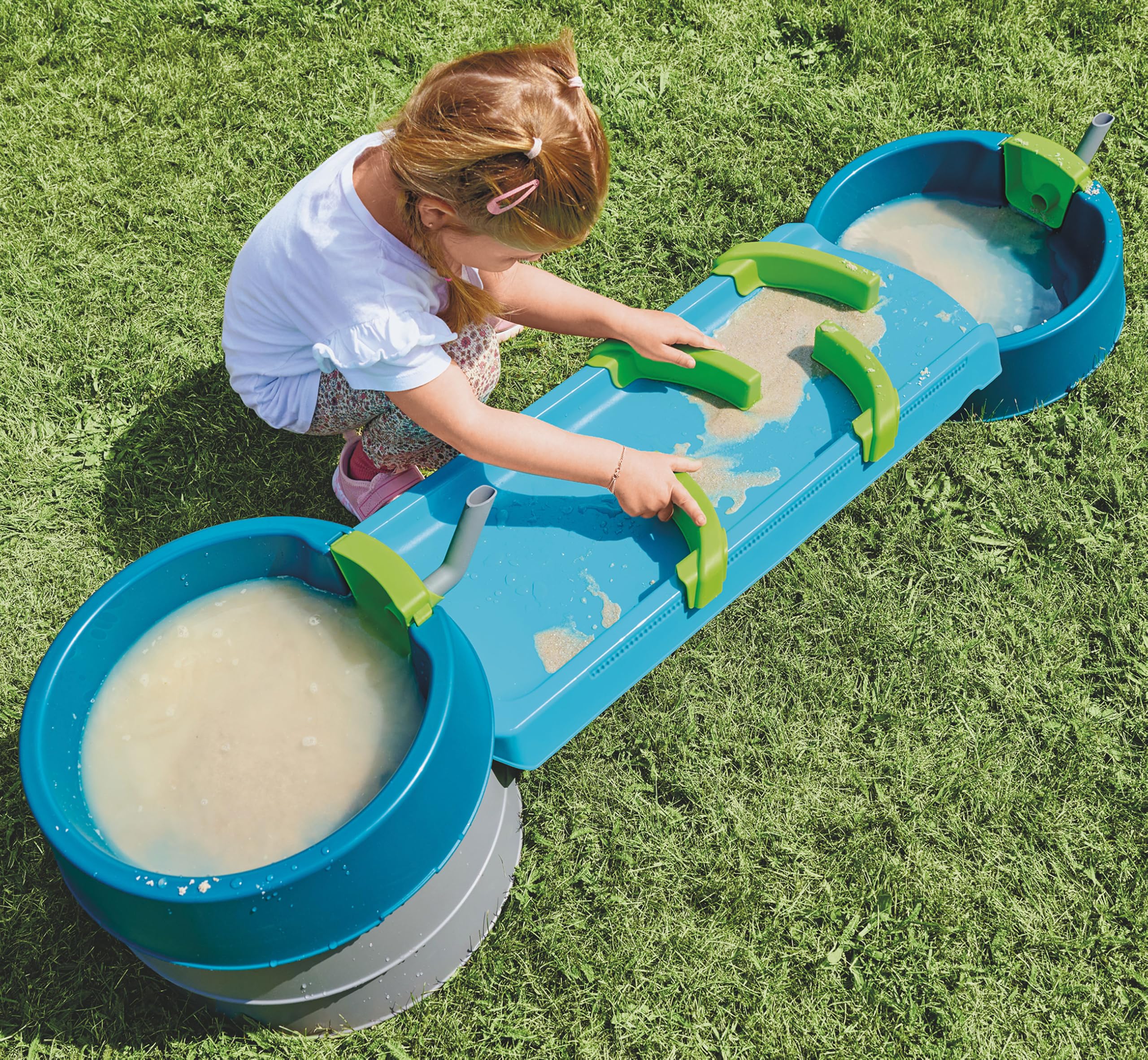 AquaPlay Mudway Run - kombinierte Wasser- und Sandspielbahn, 1,5m Wasserbahn mit Schleusen, Becken und Schiebern, flexibles Stecksystem, wetterfestes, naturverbundenes Outdoor-Wasserspiel, ab 3 Jahren