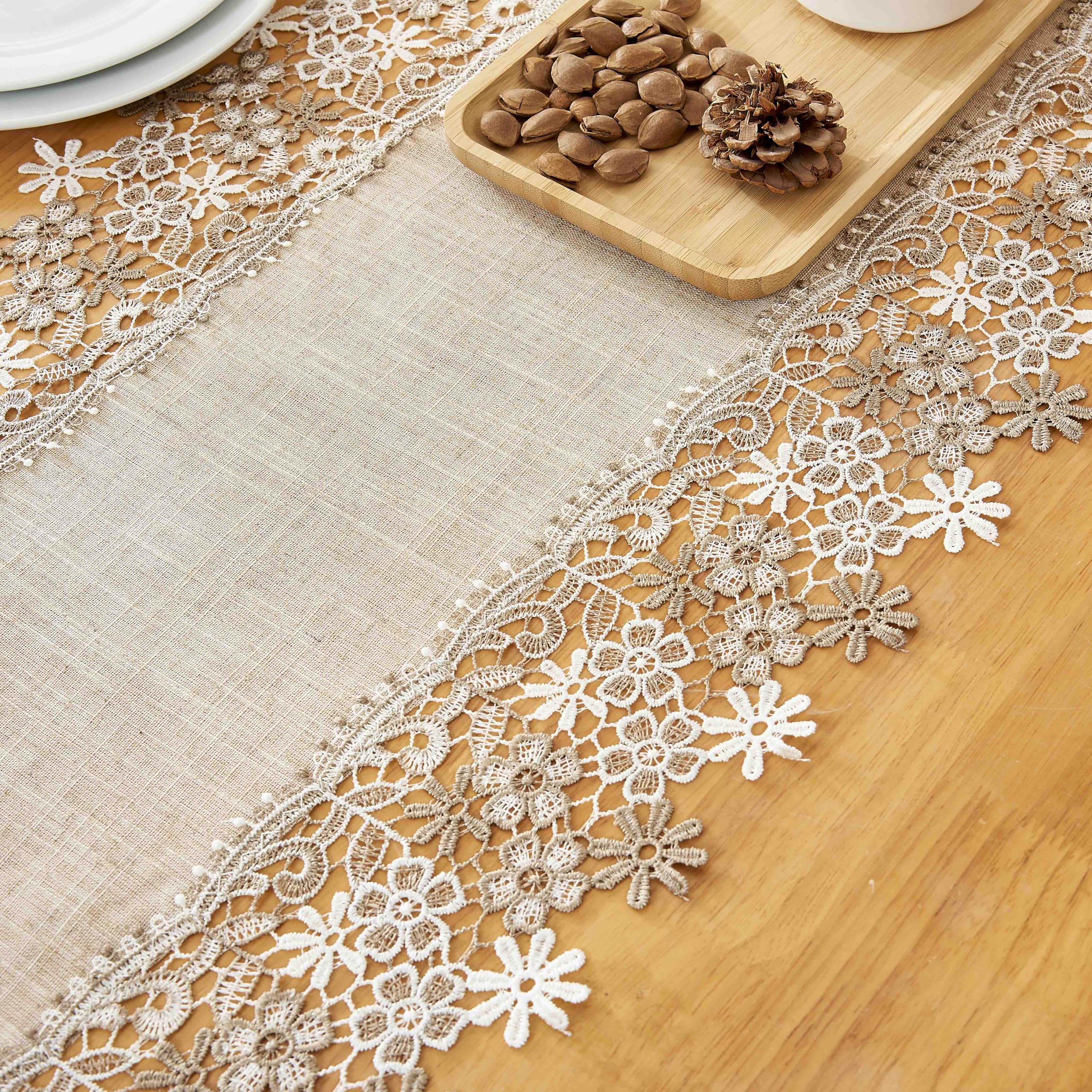 Runner da tavola in pizzo floreale con tonalità neutre naturali beige 274,3 cm di lunghezza per la decorazione della casa (naturale, 40,6 x 274,3 cm)