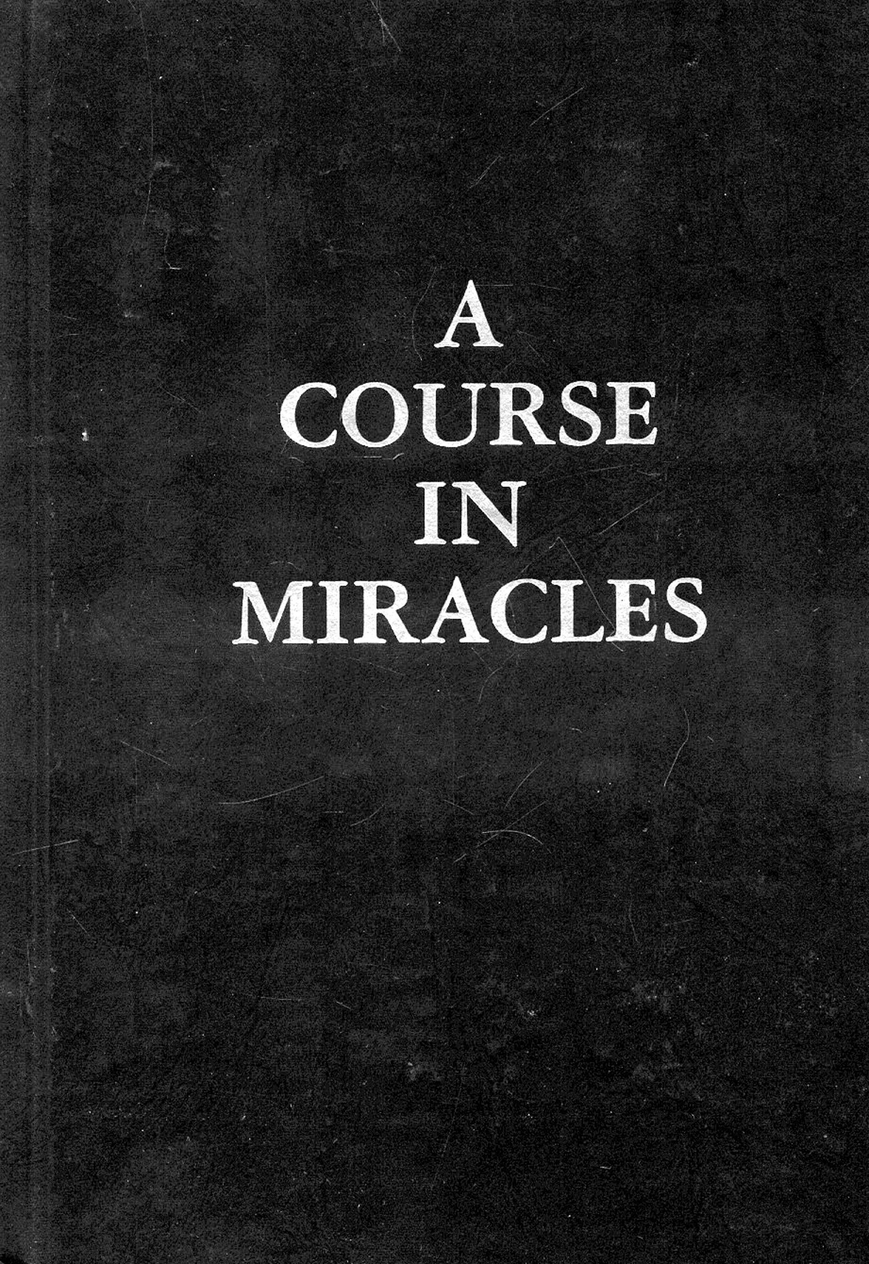 A Course in Miracles: Schucman, Helen: 9781566491440: Books