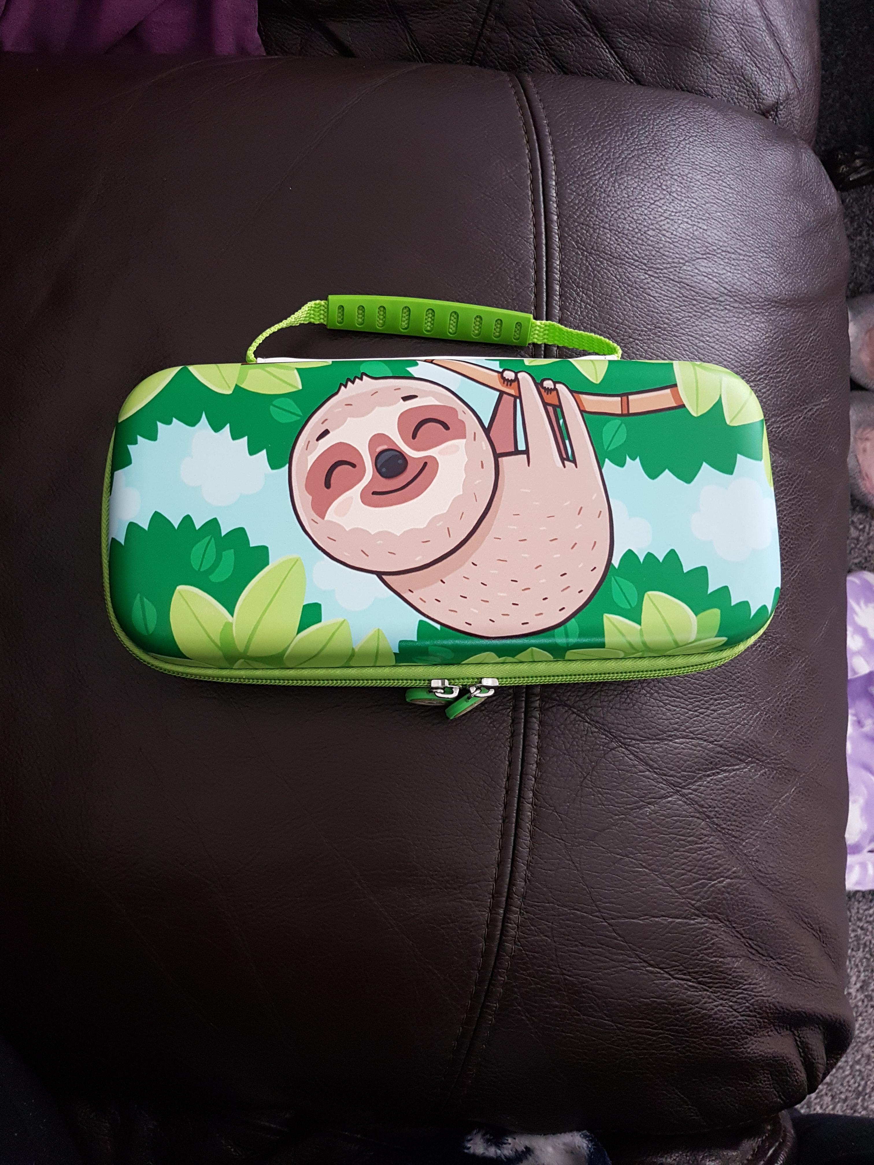 Llama Protective Carry and Storage Case (Nintendo Switch / Switch OLED ...