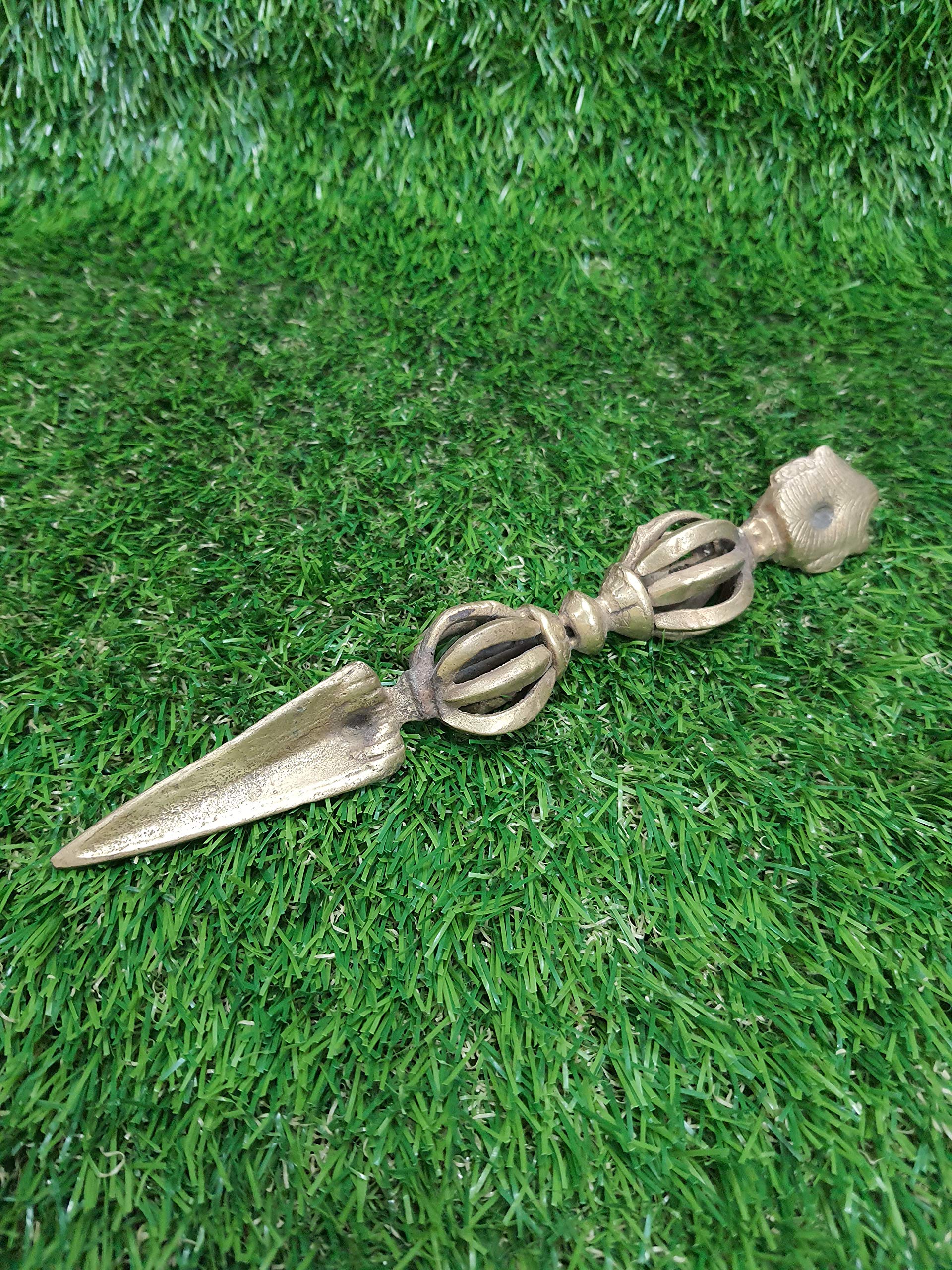 NIM Brass Tibetan Buddhist dorjee phurba 9 Prong dorjee in Centre Used as Table Decor