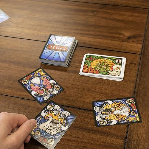 Miniatura 8 de Calliope Games 12 Days of Christmas Juegos de niños Juegos de cartas divertidos para la familia Niños y adultos Regalos para llenar calcetines 3-5