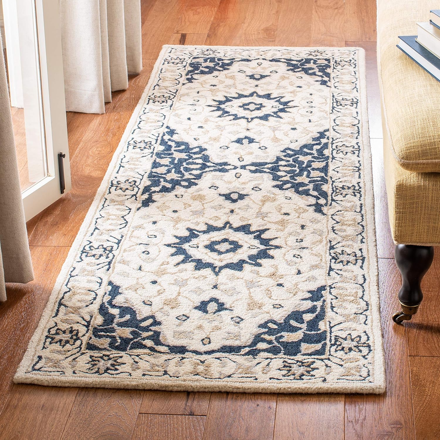 SAFAVIEH Micro-Loop Collection Runner Rug - 2'3" x 7', Ivory & Navy, Handmade Oriental Medallion Wool, Ideal for High Traffic Areas in Living Room, Bedroom (MLP508A)