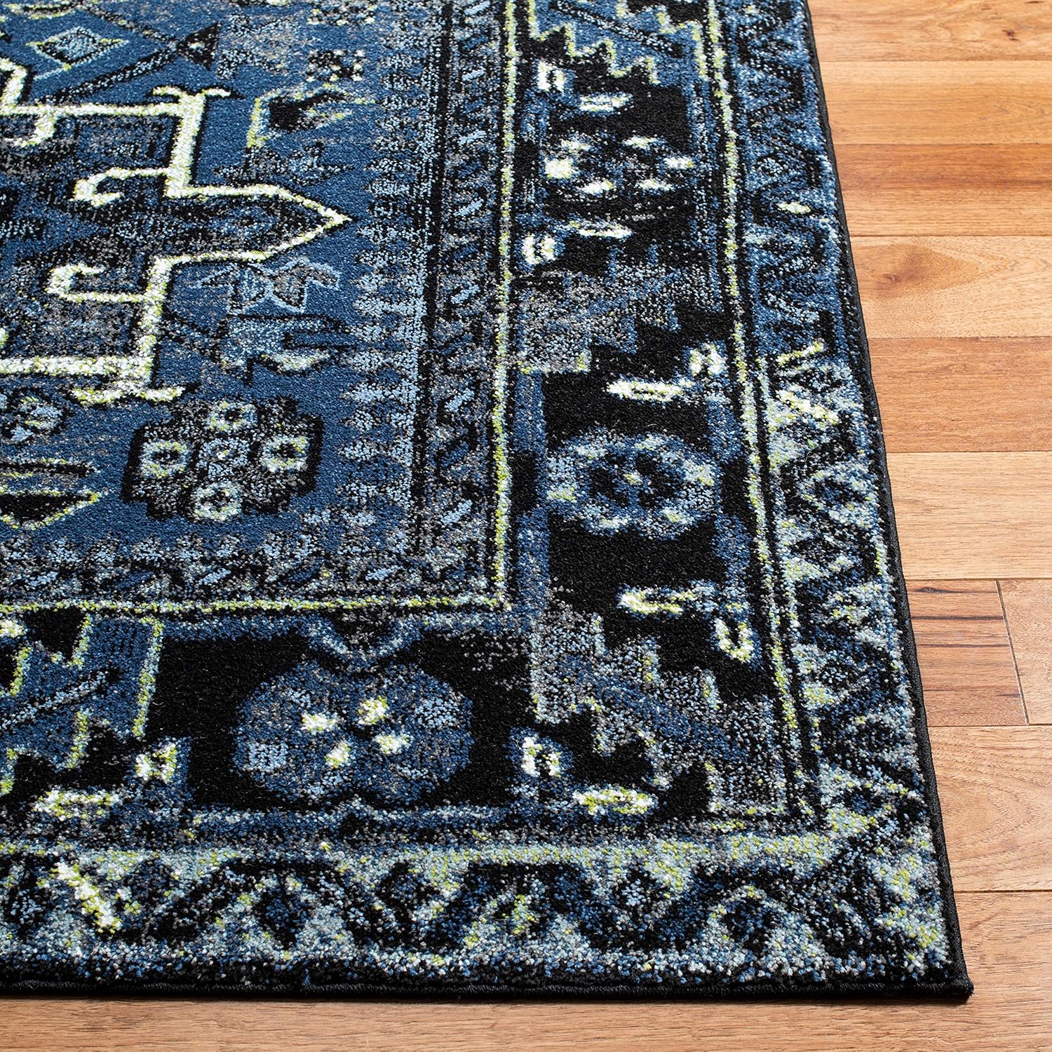 SAFAVIEH Vintage Hamadan Collection Area Rug - 8' Square, Blue & Grey, Traditional Persian Design, Non-Shedding & Easy to Clean, Ideal for Living Room, Bedroom, Dining Space (VTH211N)