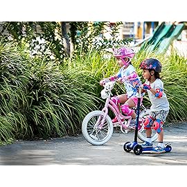 Bell 7059833 Children Spider-Man 3D Web Slinger Multi-Sport Helmet, Child (5-8 yrs.)