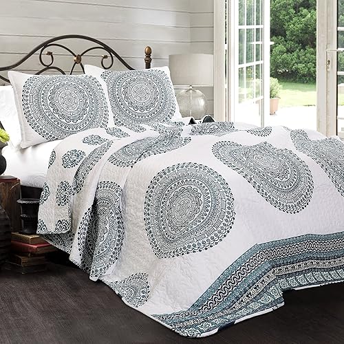 Miniatura 2 de Lush Decor Shaila Medallion Quilt  Juego de ropa de cama reversible de 3 piezas con estampado de mandala, tamaño King, color azul