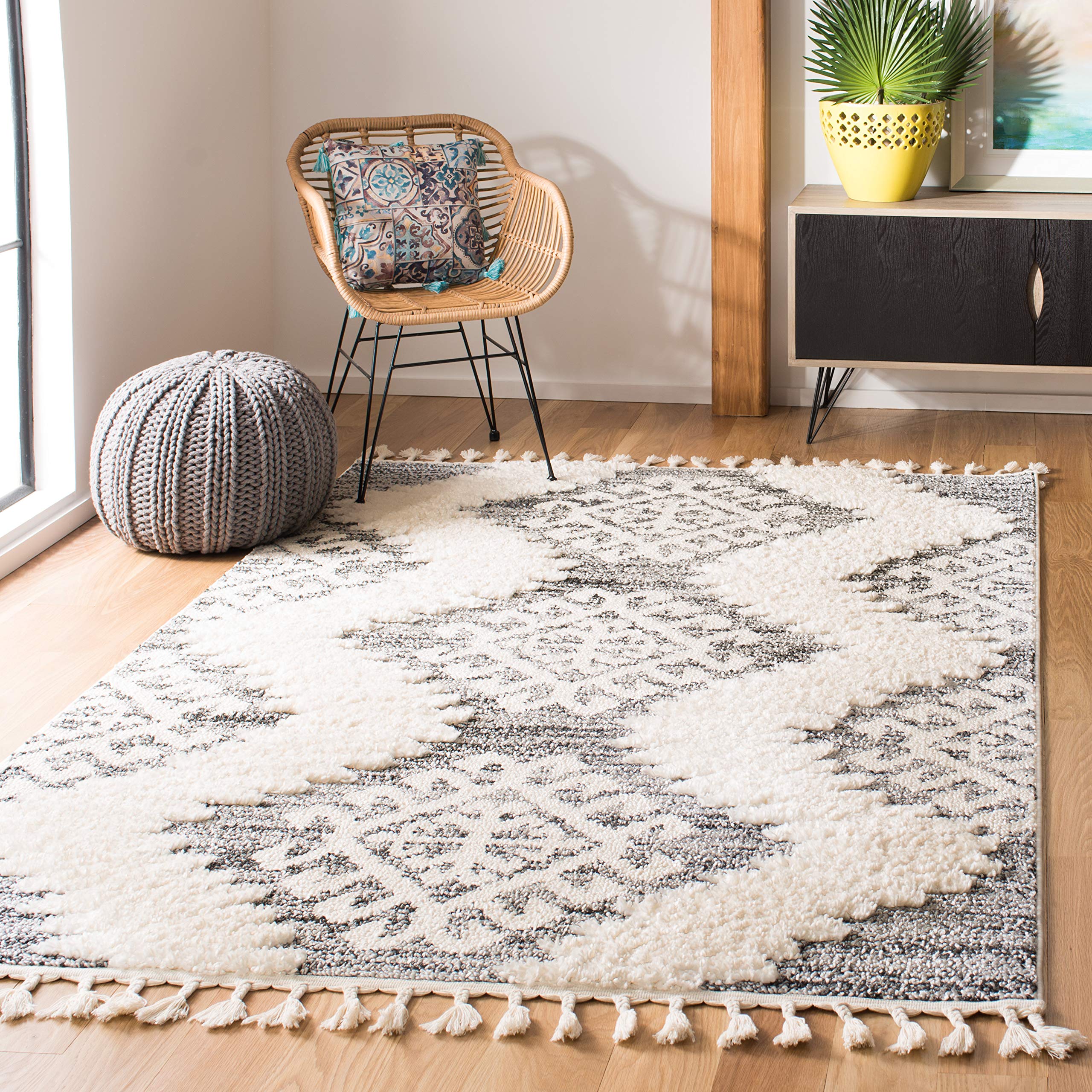 Amazon.com: SAFAVIEH Moroccan Tassel Shag Collection Area Rug - 5