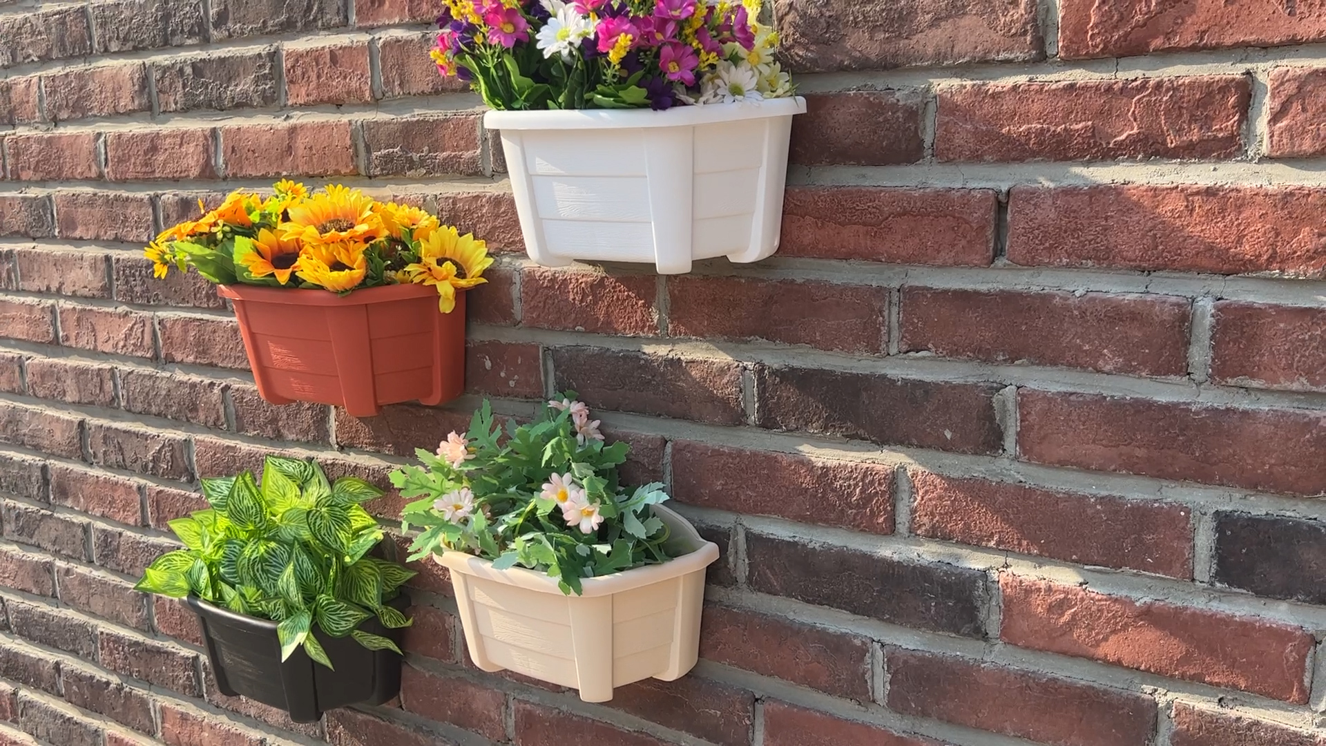ORIMERC Lot de 4 pots de fleurs muraux en plastique de style rétro pour balcon, clôture, jardin, extérieur, intérieur, café foncé 25 cm ORIMERC Lot de 4 pots de fleurs muraux en plastique de style rétro pour balcon, clôture, jardin, extérieur, intérieur, café foncé 25 cm