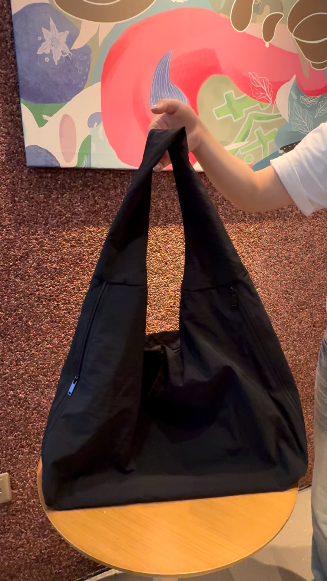 Bolso Hobo de Nylon para Mujer con Bolsillos Laterales miniatura 7